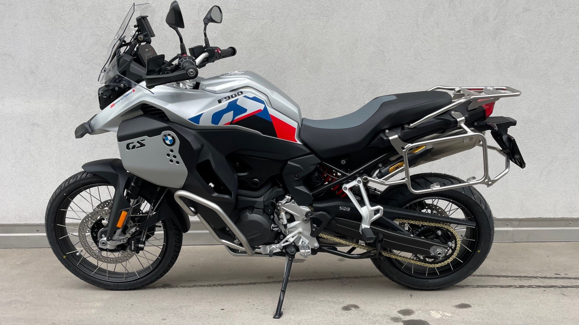 BMW F 900 GS Adventure-image-1