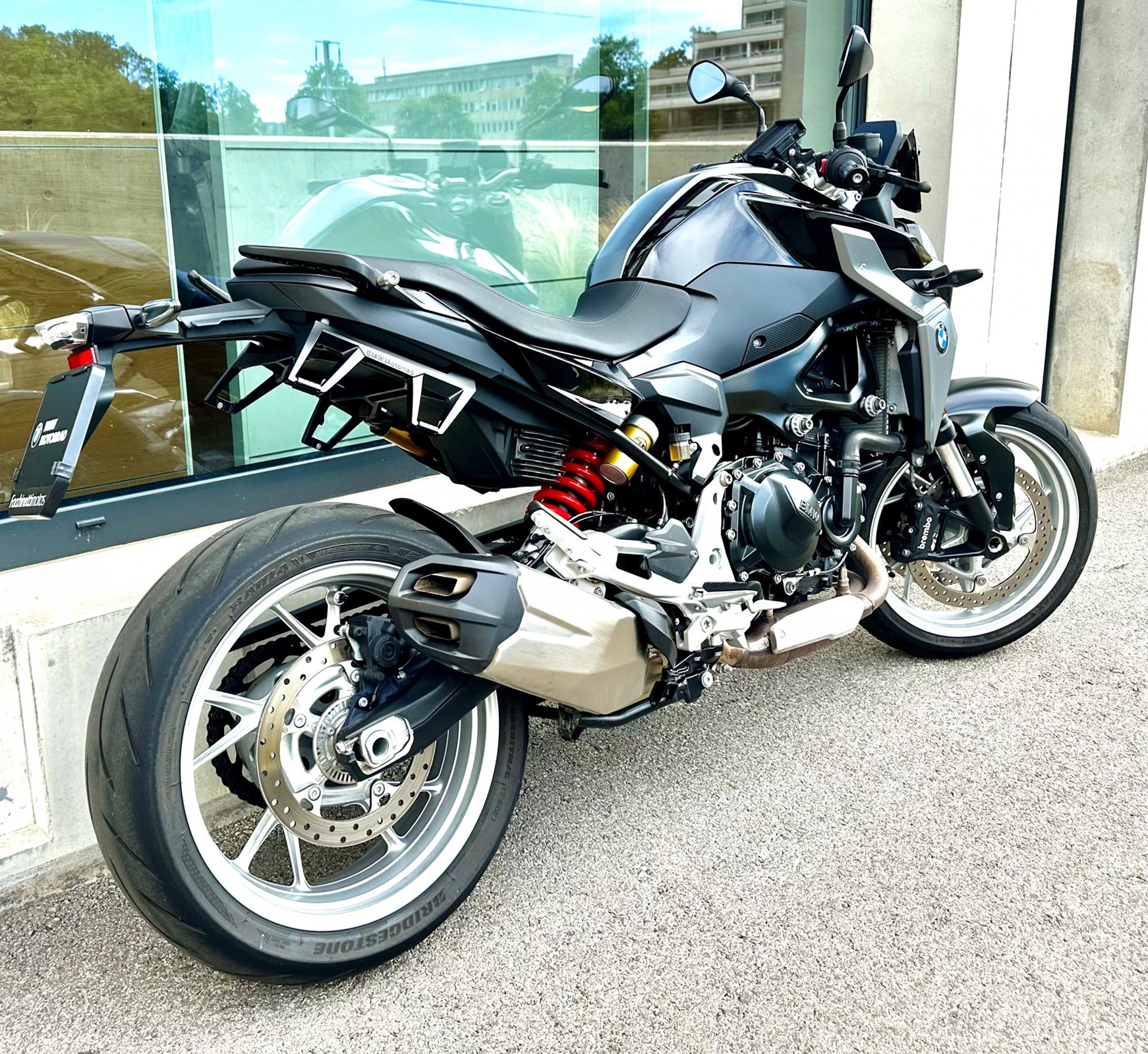 BMW F 900 R-showroom-element-3