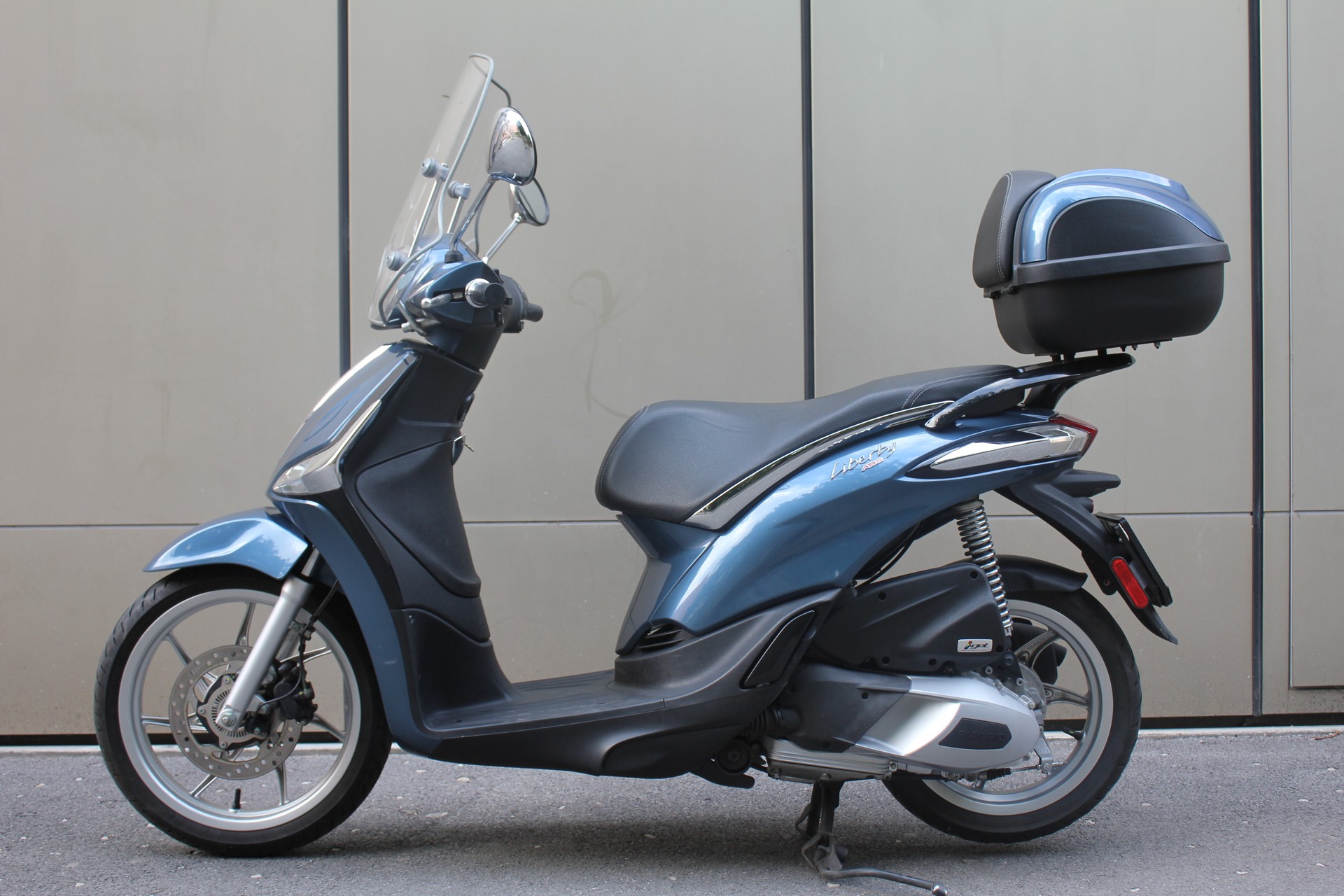 PIAGGIO Liberty 125-showroom-element-3