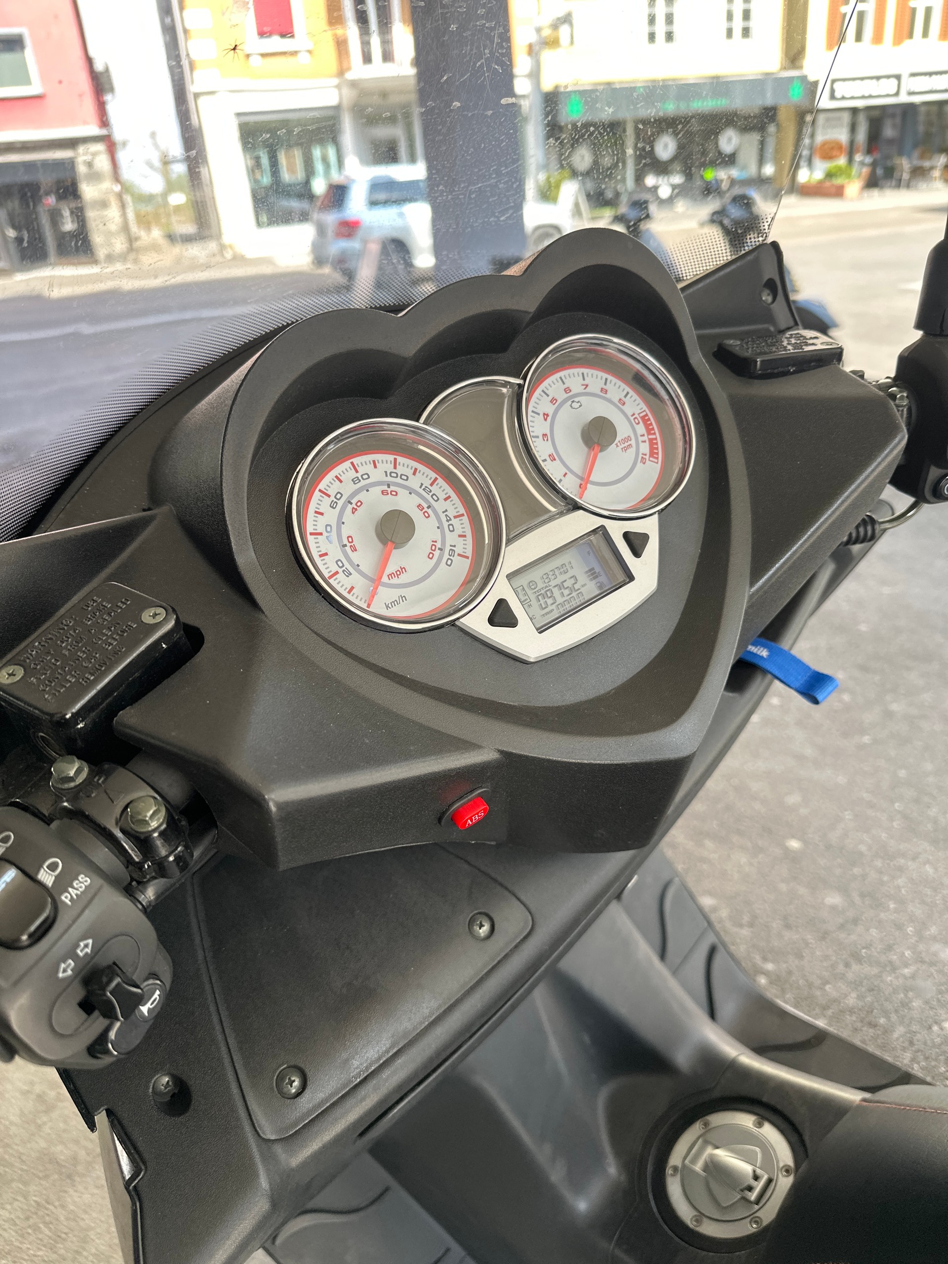 VENGO Silver Blade 250i-showroom-element-2