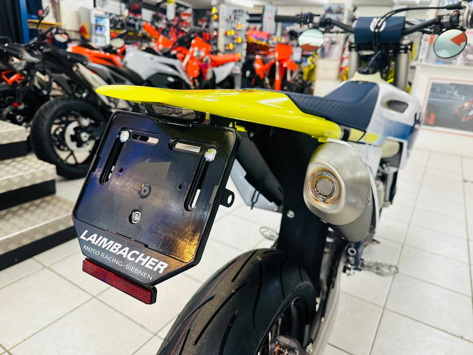 HUSQVARNA FE 501 Supermoto-showroom-element-3