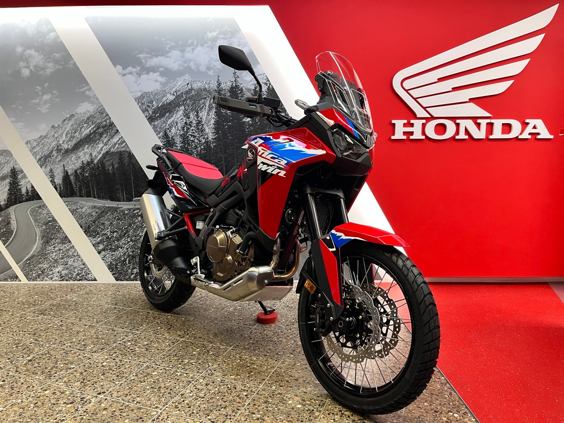 HONDA CRF 1100 Africa Twin YM2024 ab Lager!