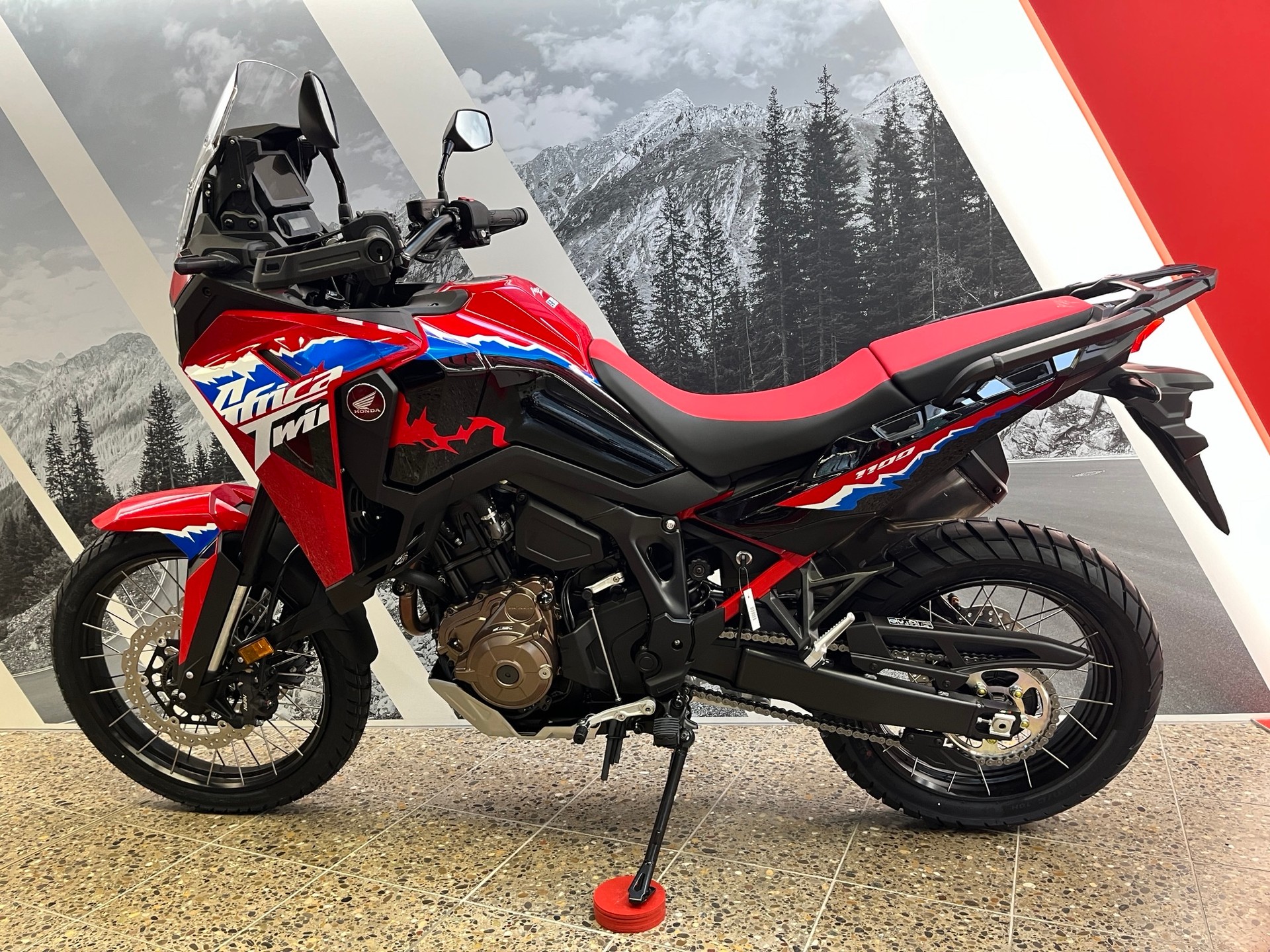 HONDA CRF 1100 Africa Twin YM2024 ab Lager!-image-1