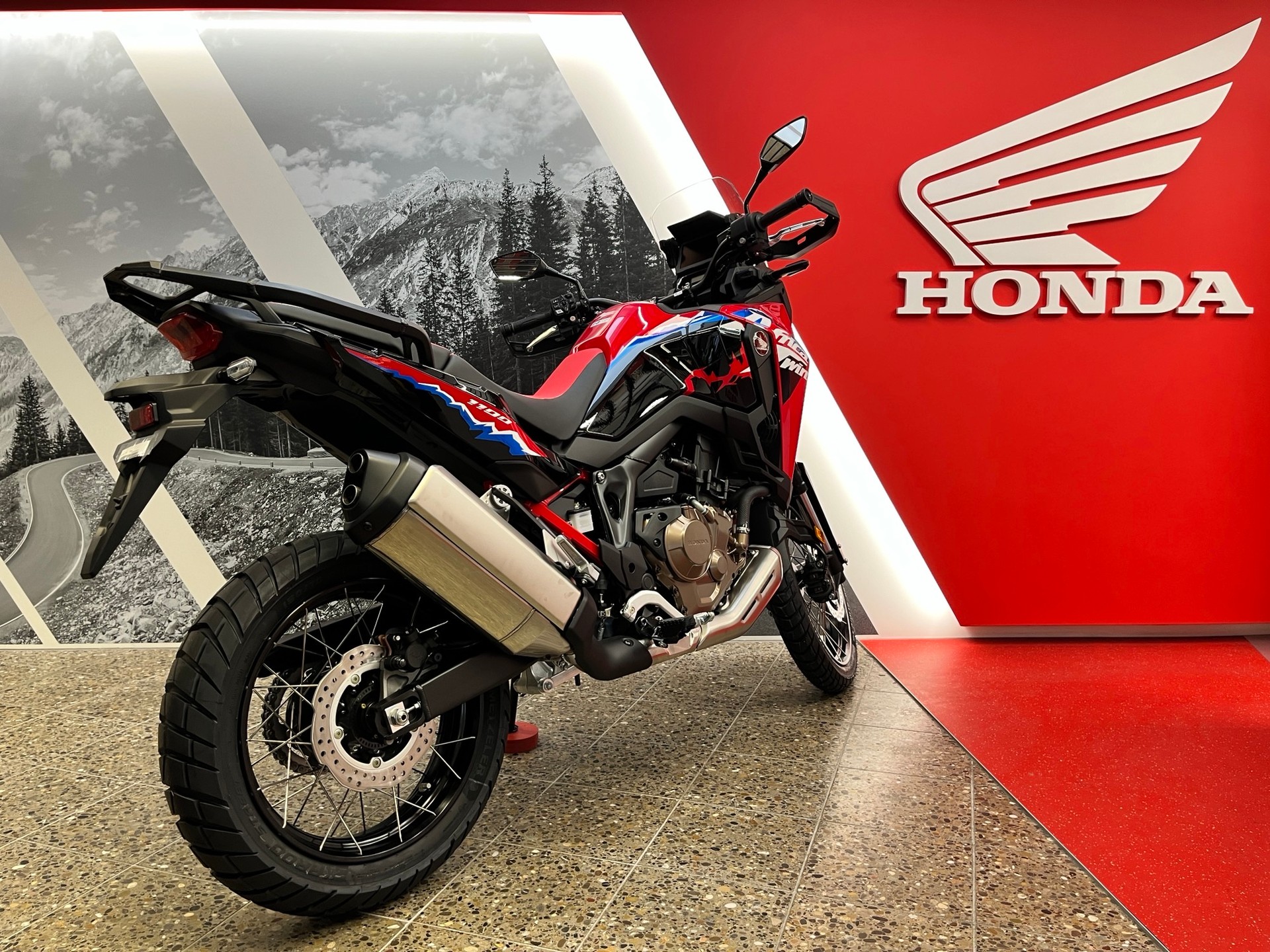 HONDA CRF 1100 Africa Twin YM2024 ab Lager!