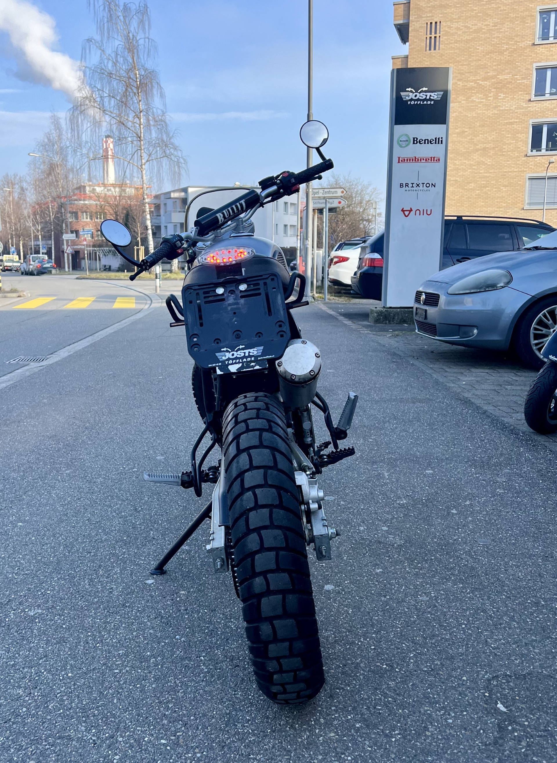 BULLIT Hero 125-showroom-element-3