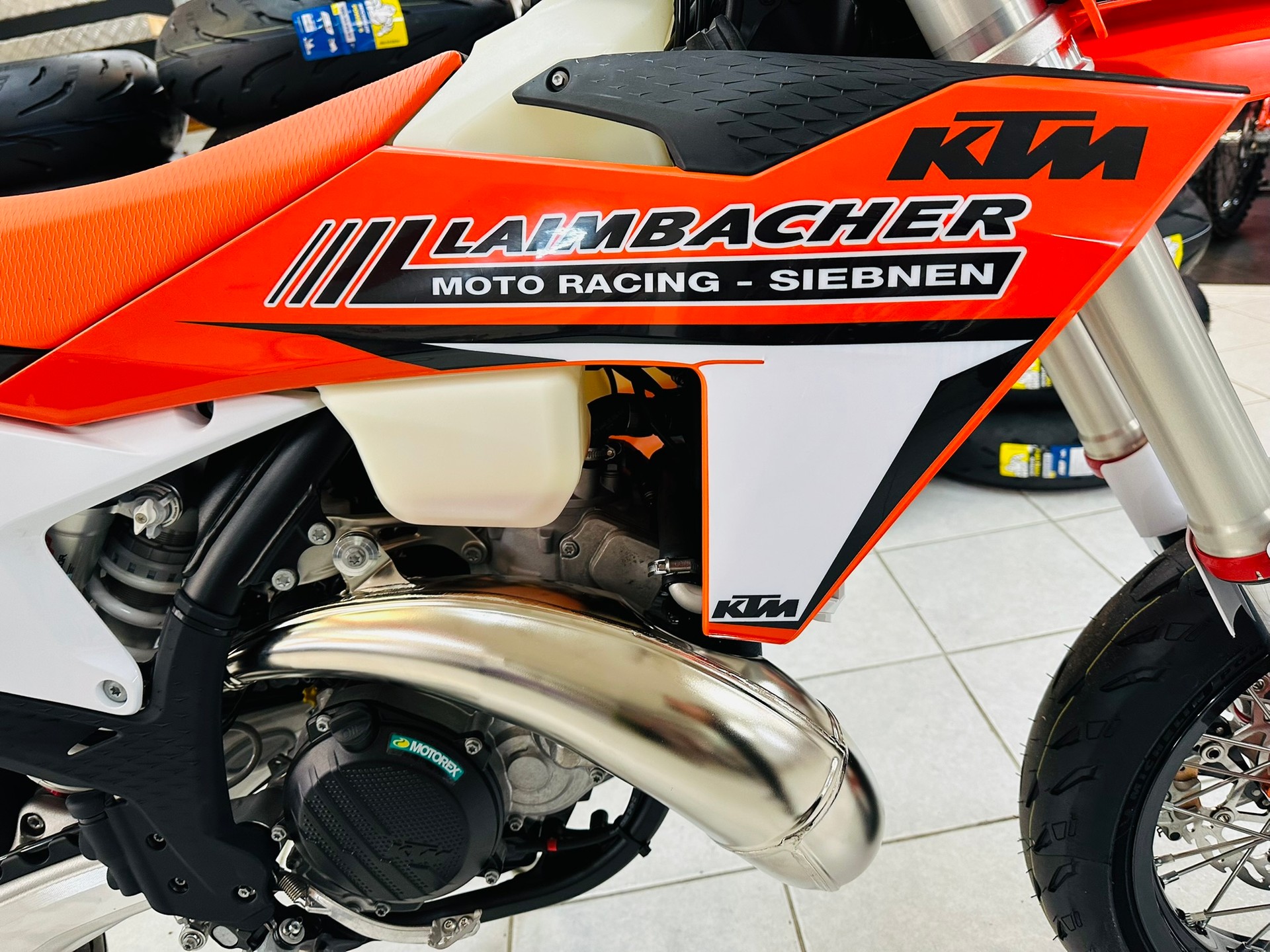 KTM 300 EXC Supermoto-showroom-element-2