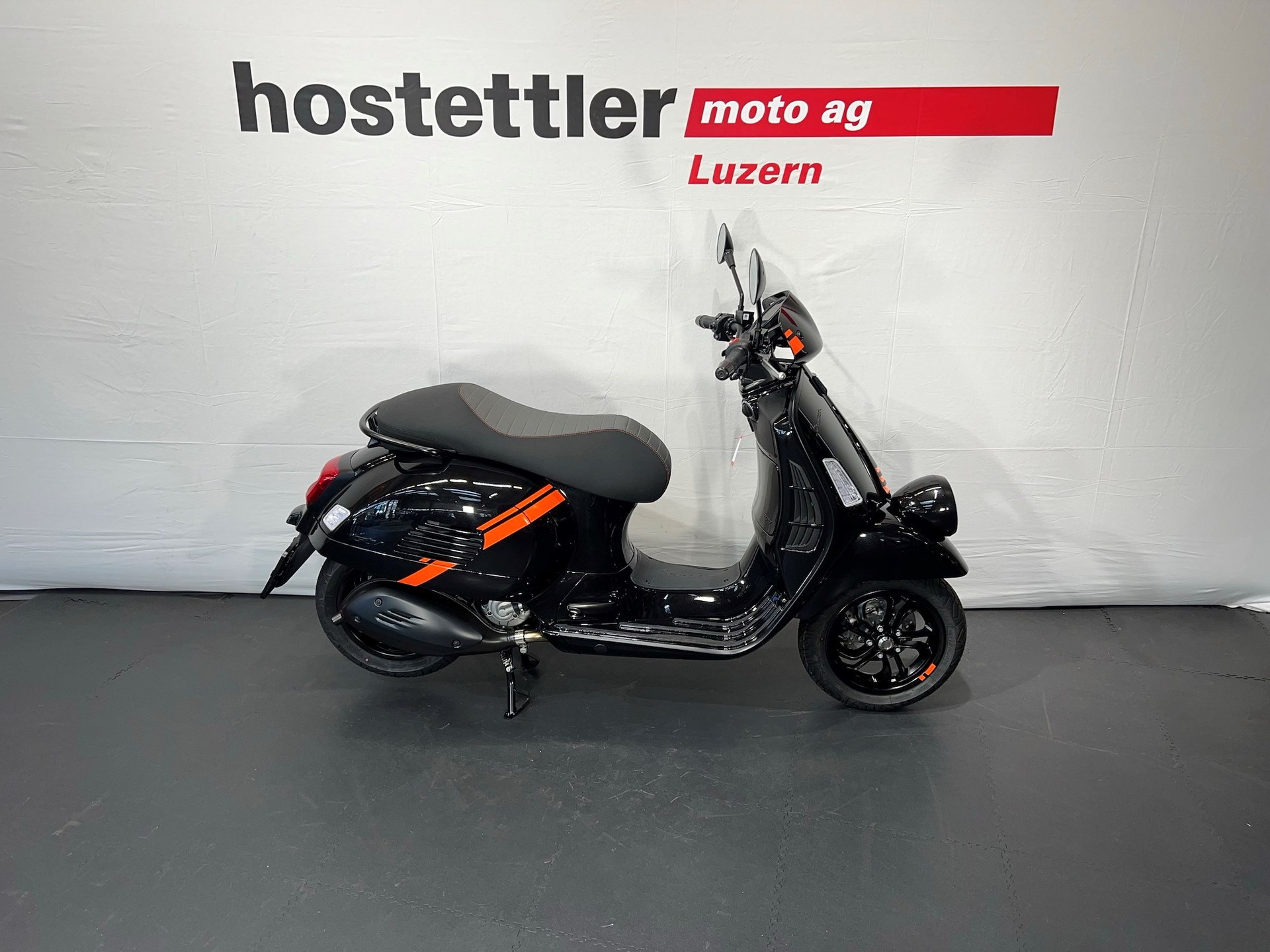 PIAGGIO Vespa GTV-showroom-element-1