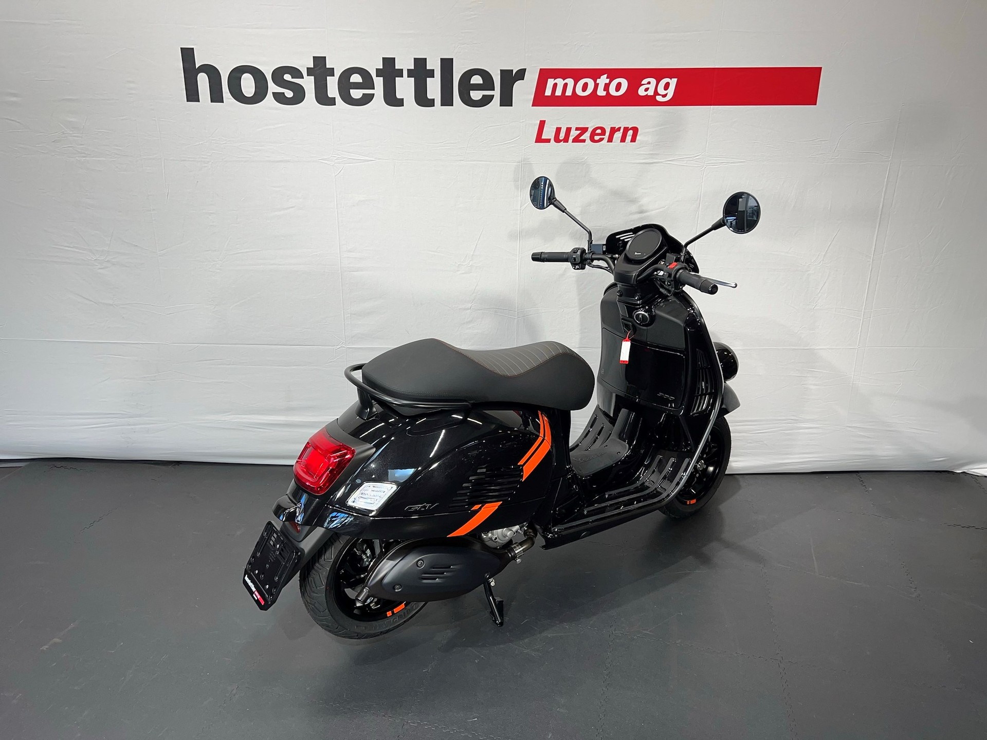 PIAGGIO Vespa GTV-showroom-element-2