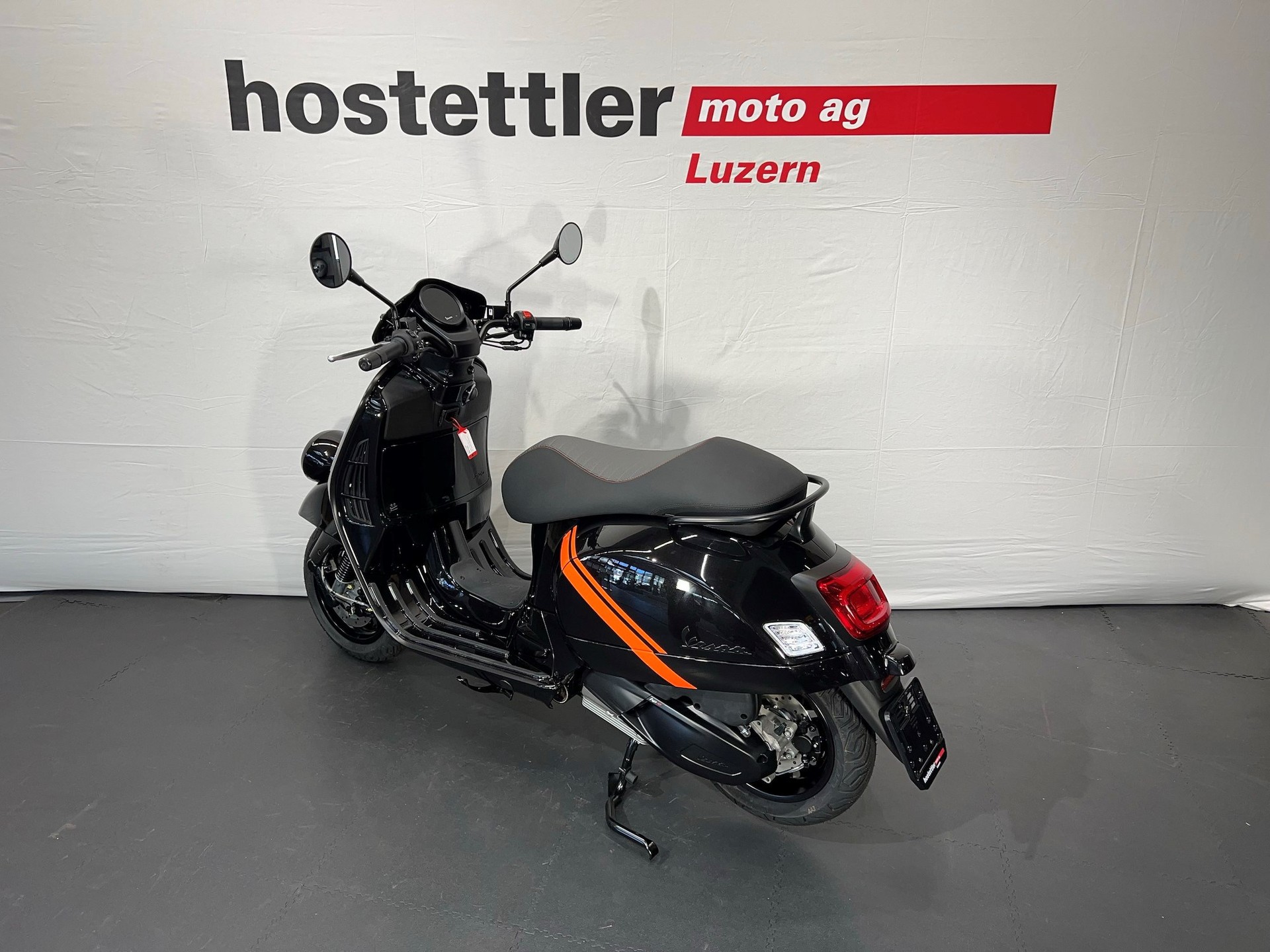 PIAGGIO Vespa GTV-showroom-element-3