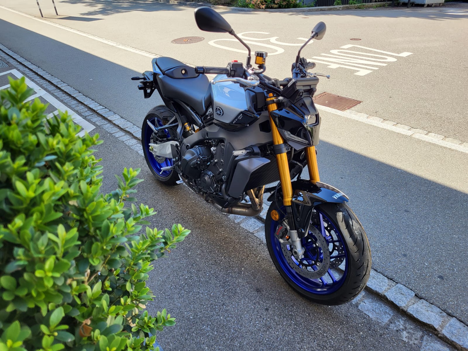 YAMAHA MT-09 SP-showroom-element-1