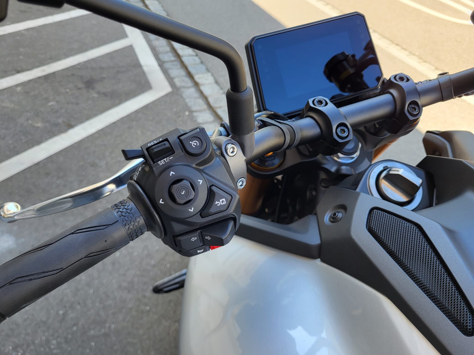 YAMAHA MT-09 SP-showroom-element-2