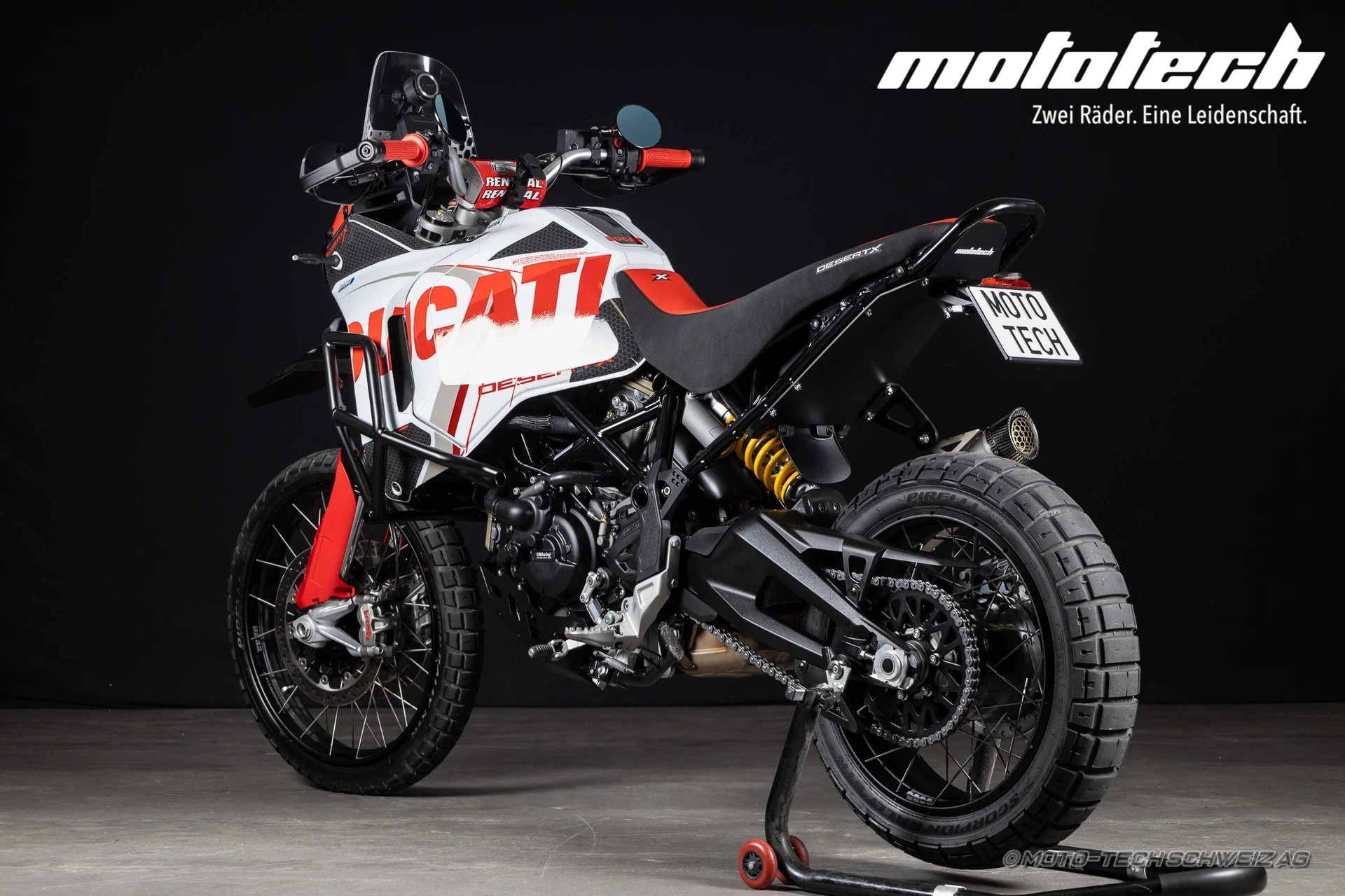 DUCATI Desert X *** GET READY ab 3.90% Leasing ***-showroom-element-3