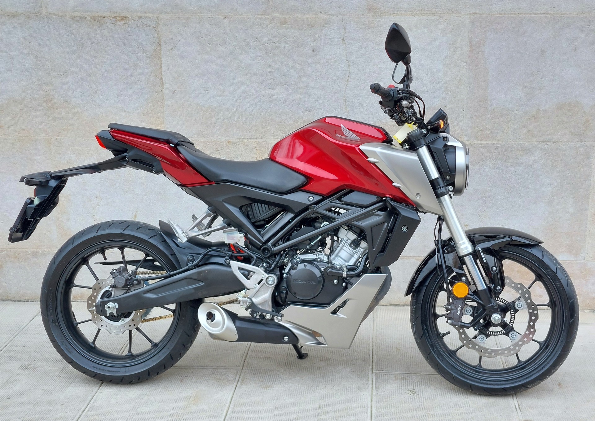 HONDA CB 125 R
