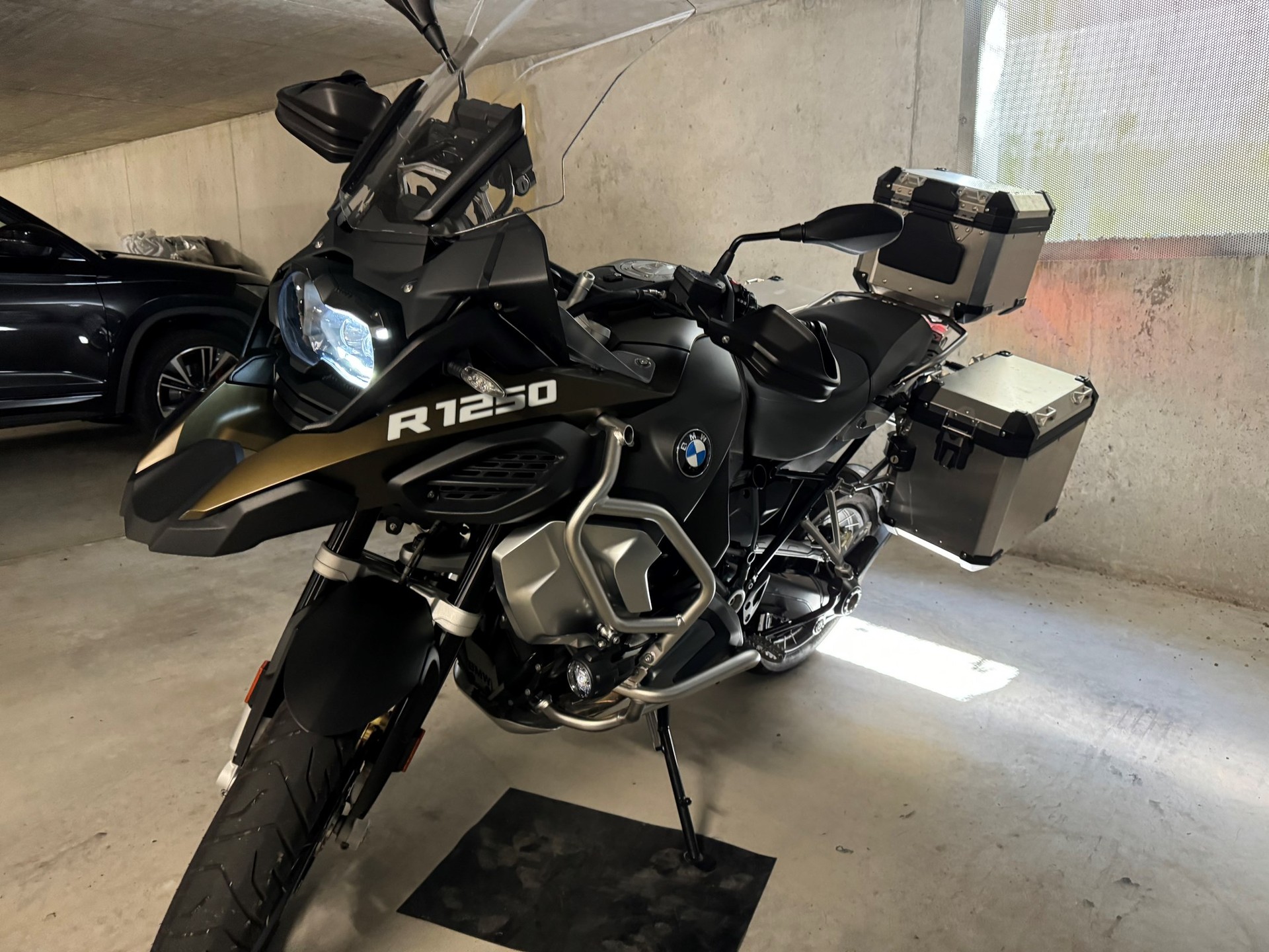 bmw r 1250 gs exclusive