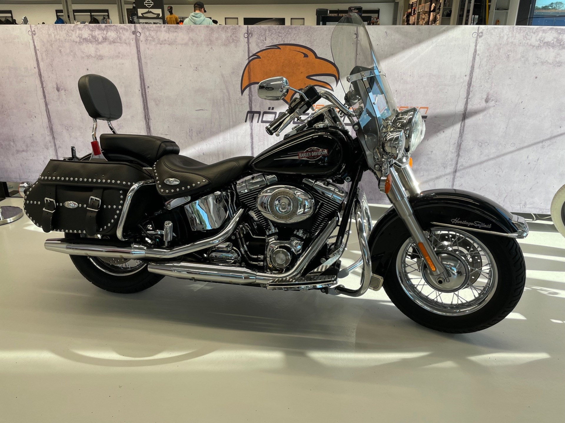 HARLEY-DAVIDSON FLSTC 1584 Softail Heritage Classic-image-1