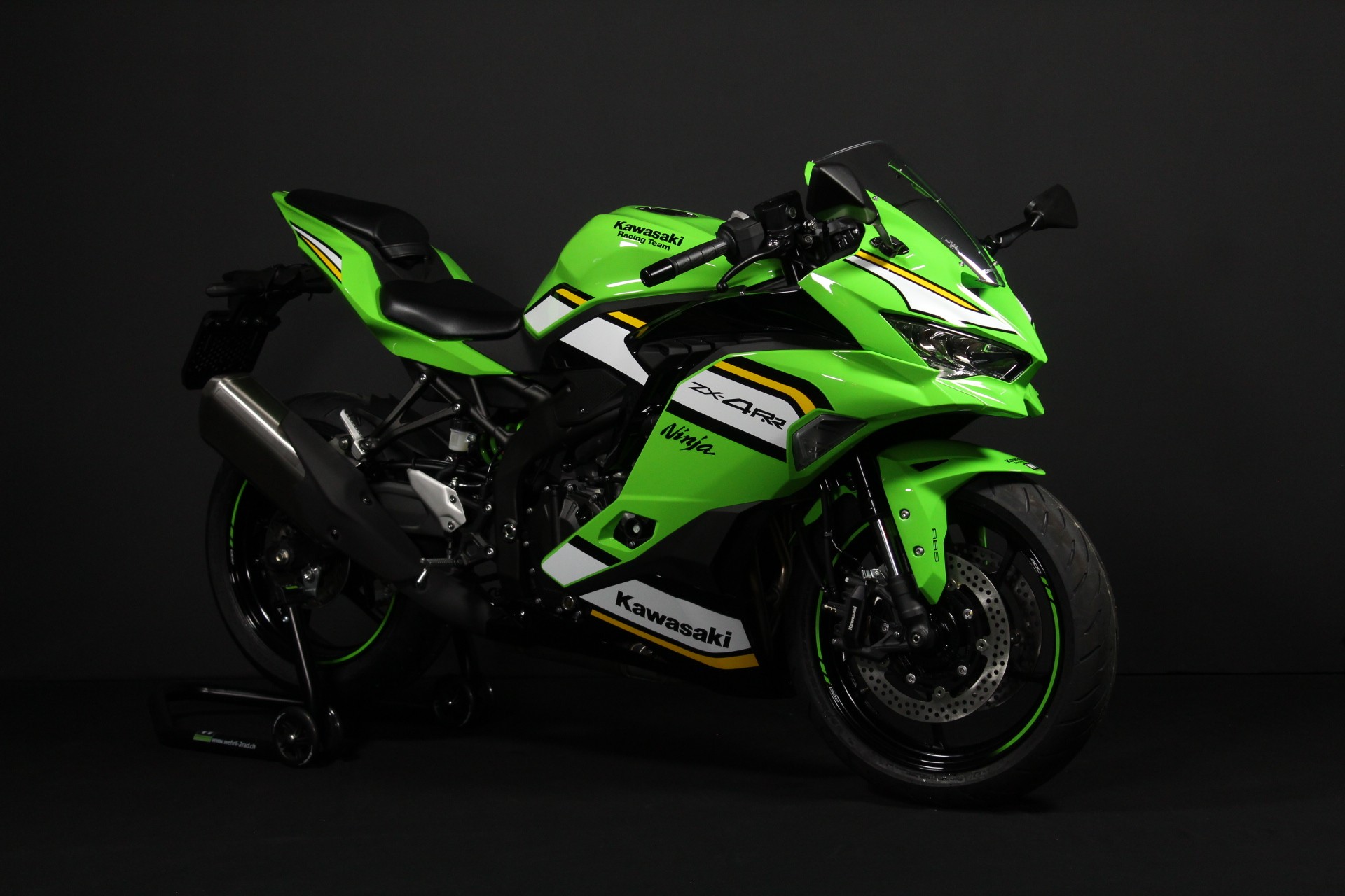 KAWASAKI Ninja ZX-4RR (57/35 KW) - Sofort Lieferbar-showroom-element-1