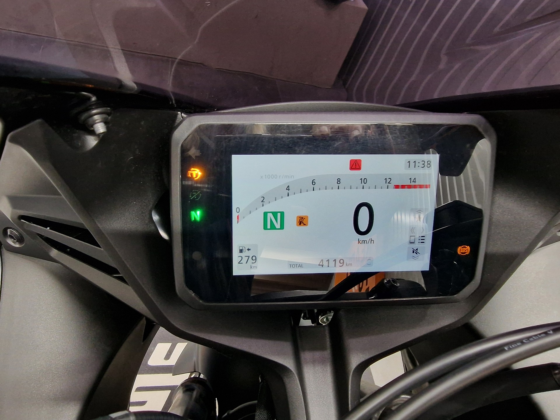 HONDA CBR 650-showroom-element-2