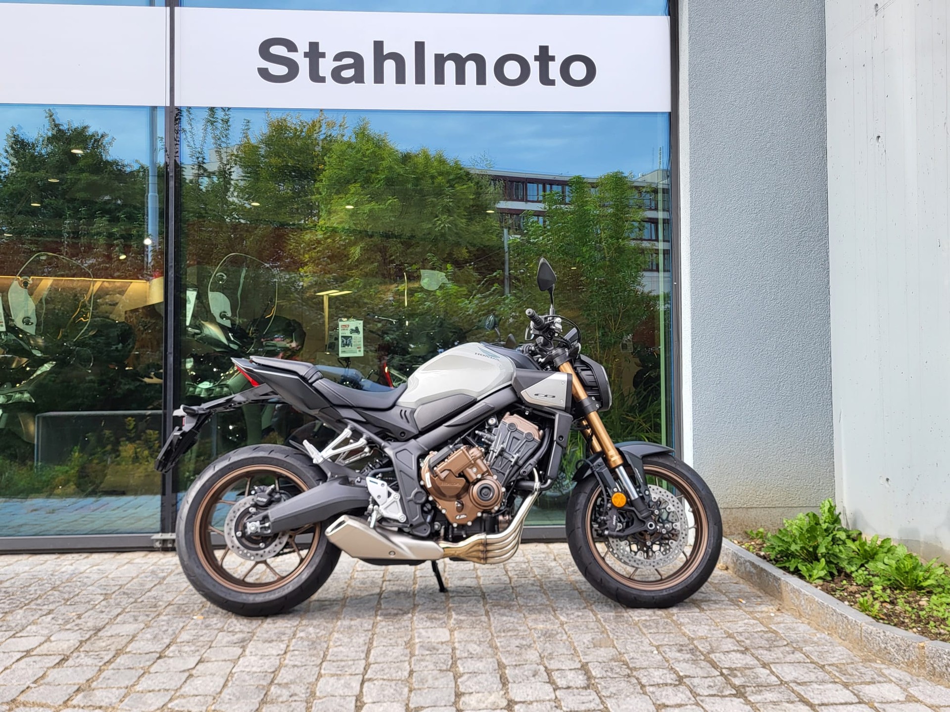 HONDA CB 650 R E-Clutch