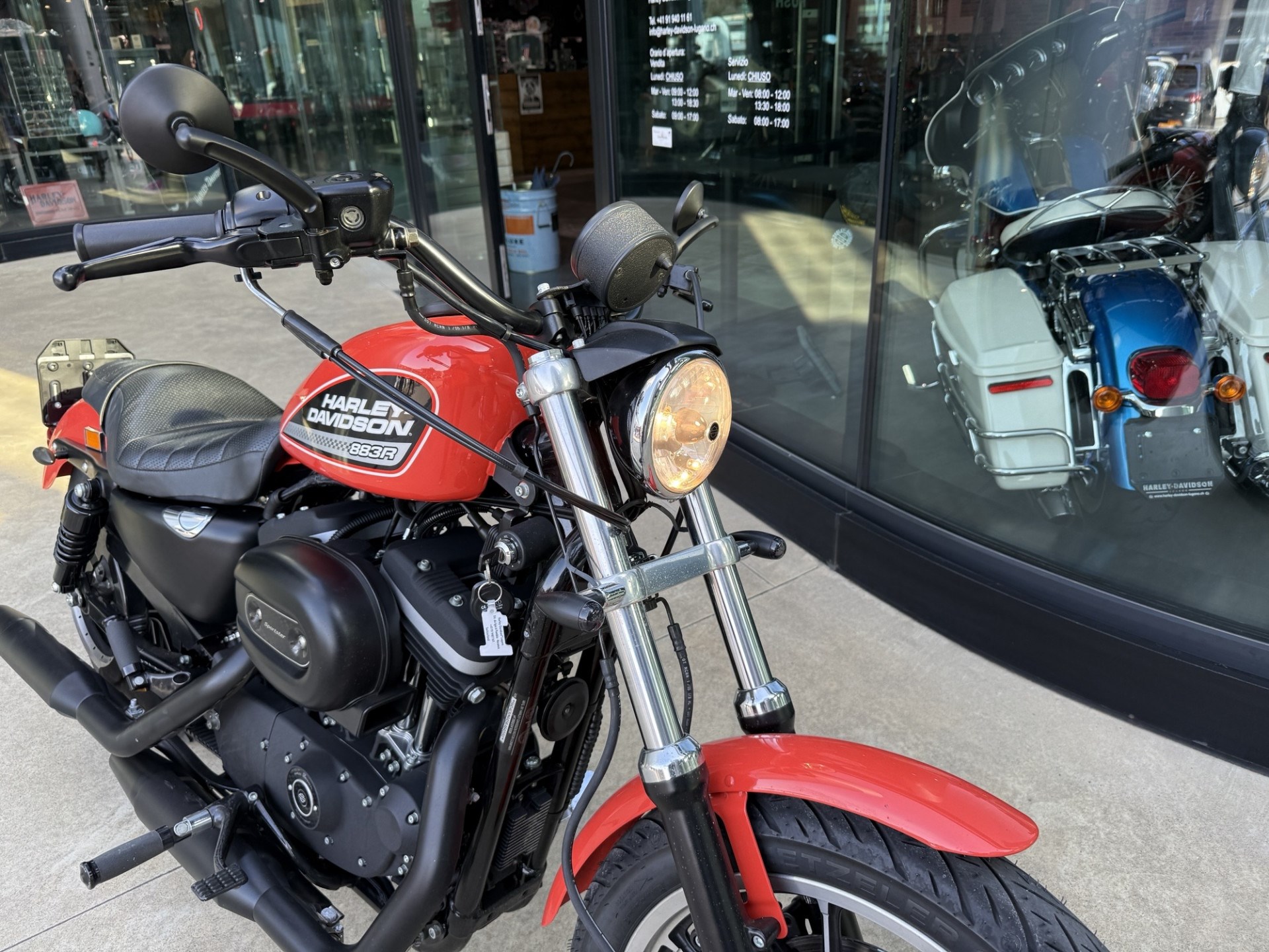 HARLEY-DAVIDSON XL 883 Sportster-image-1
