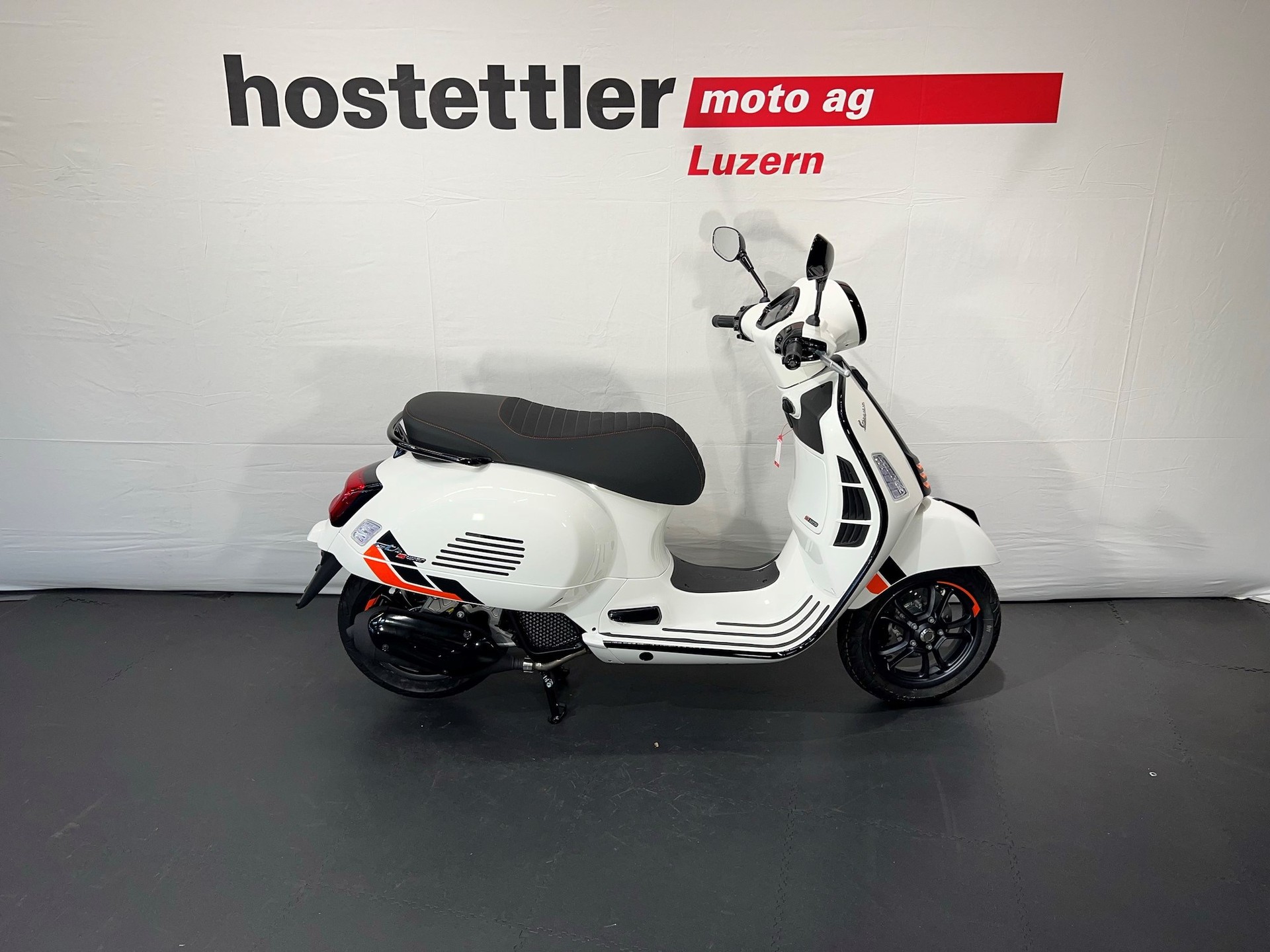 PIAGGIO Vespa GTS Sport ABS/ASR-showroom-element-1
