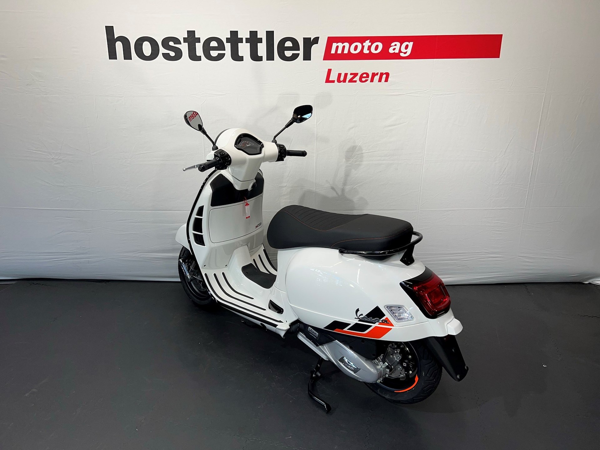 PIAGGIO Vespa GTS Sport ABS/ASR-showroom-element-3