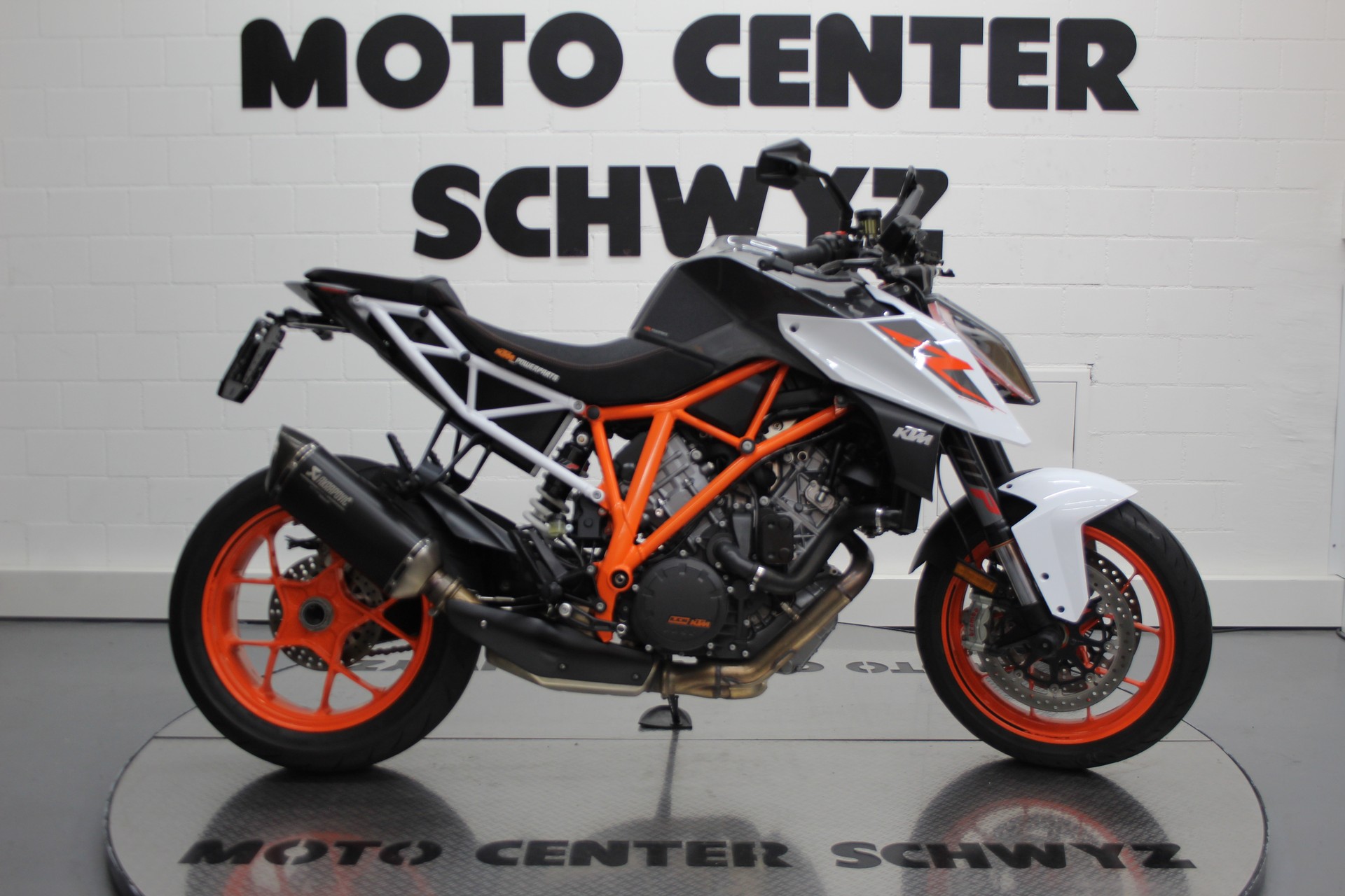 KTM 1290 Super Duke R