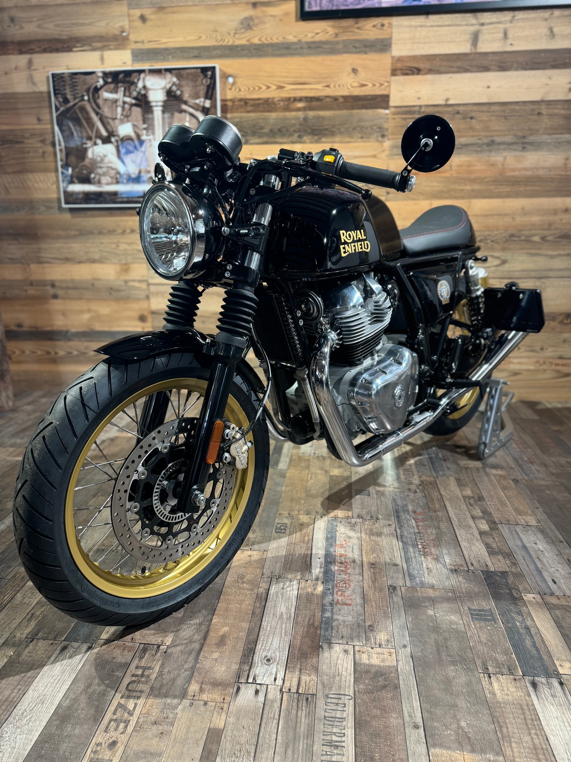 ROYAL ENFIELD Continental GT 650 Custom-showroom-element-1