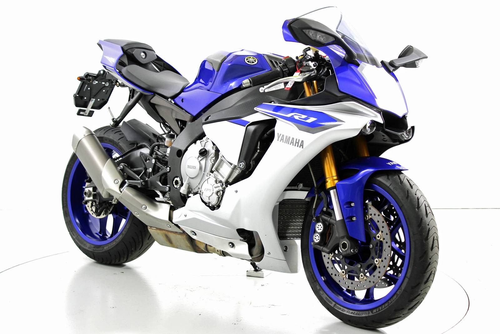 YAMAHA YZF-R1 ABS-showroom-element-1