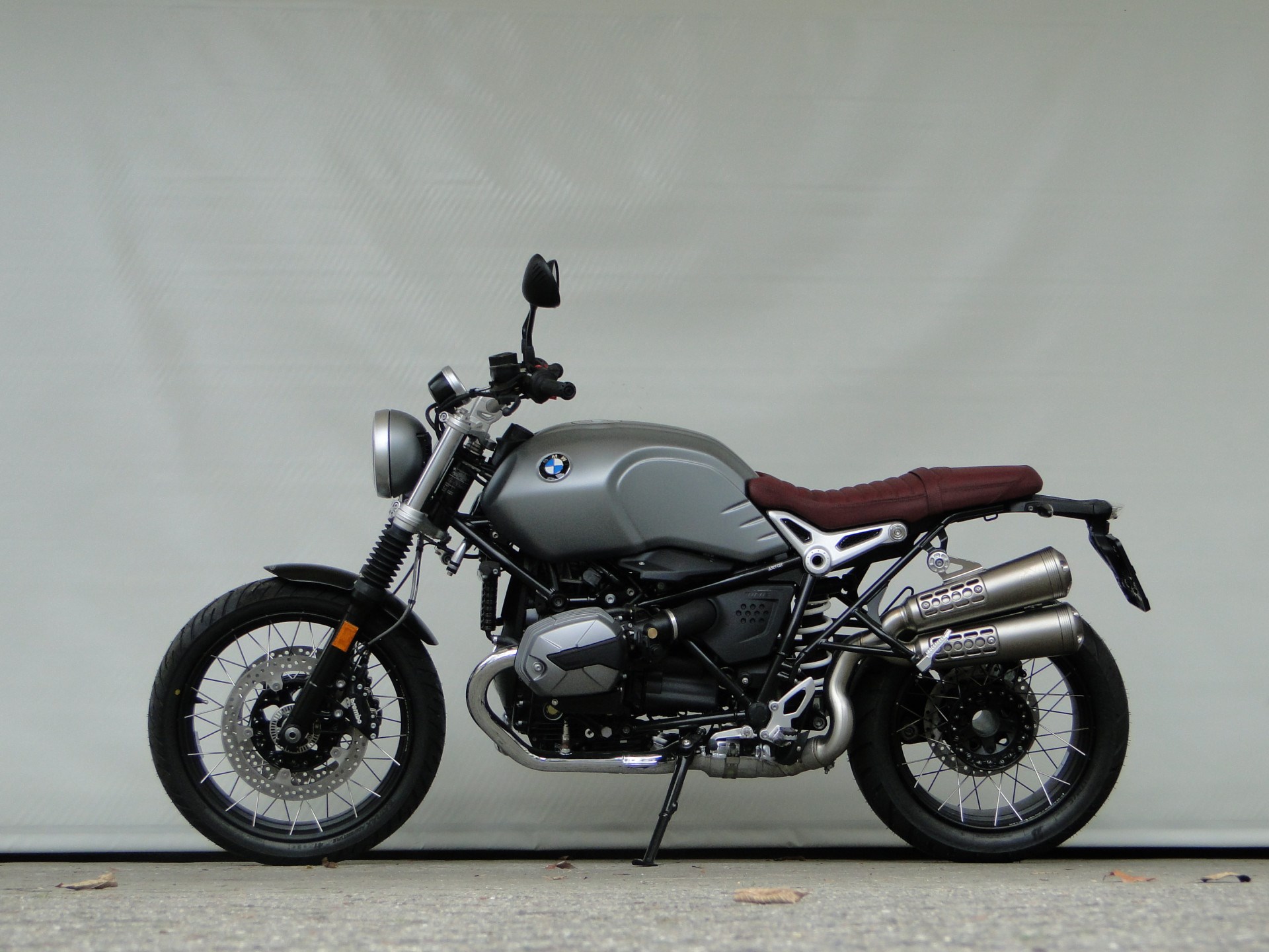 BMW R nineT Scrambler Kreuzspeichenfelgen
