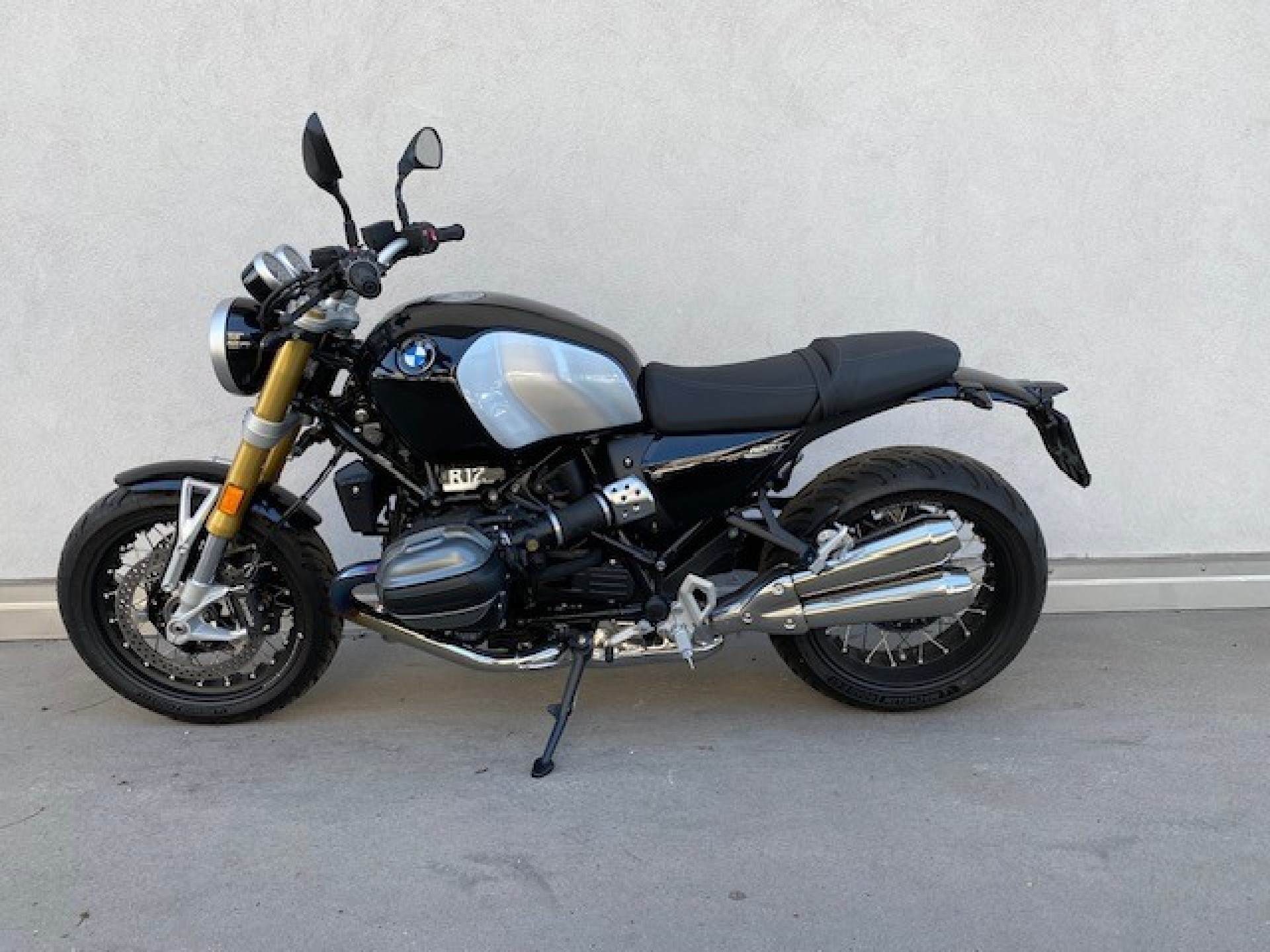 BMW R 12 nineT-image-1