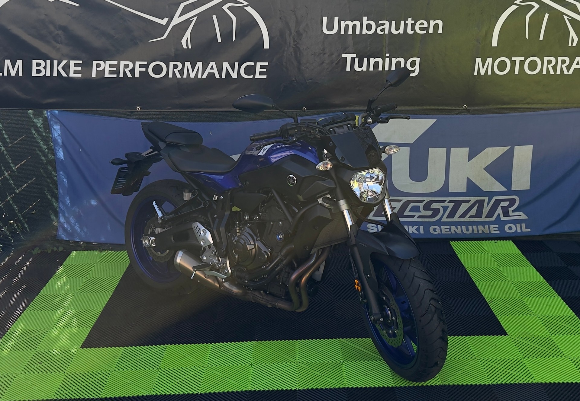 YAMAHA MT-07 ABS (35kW)-showroom-element-2
