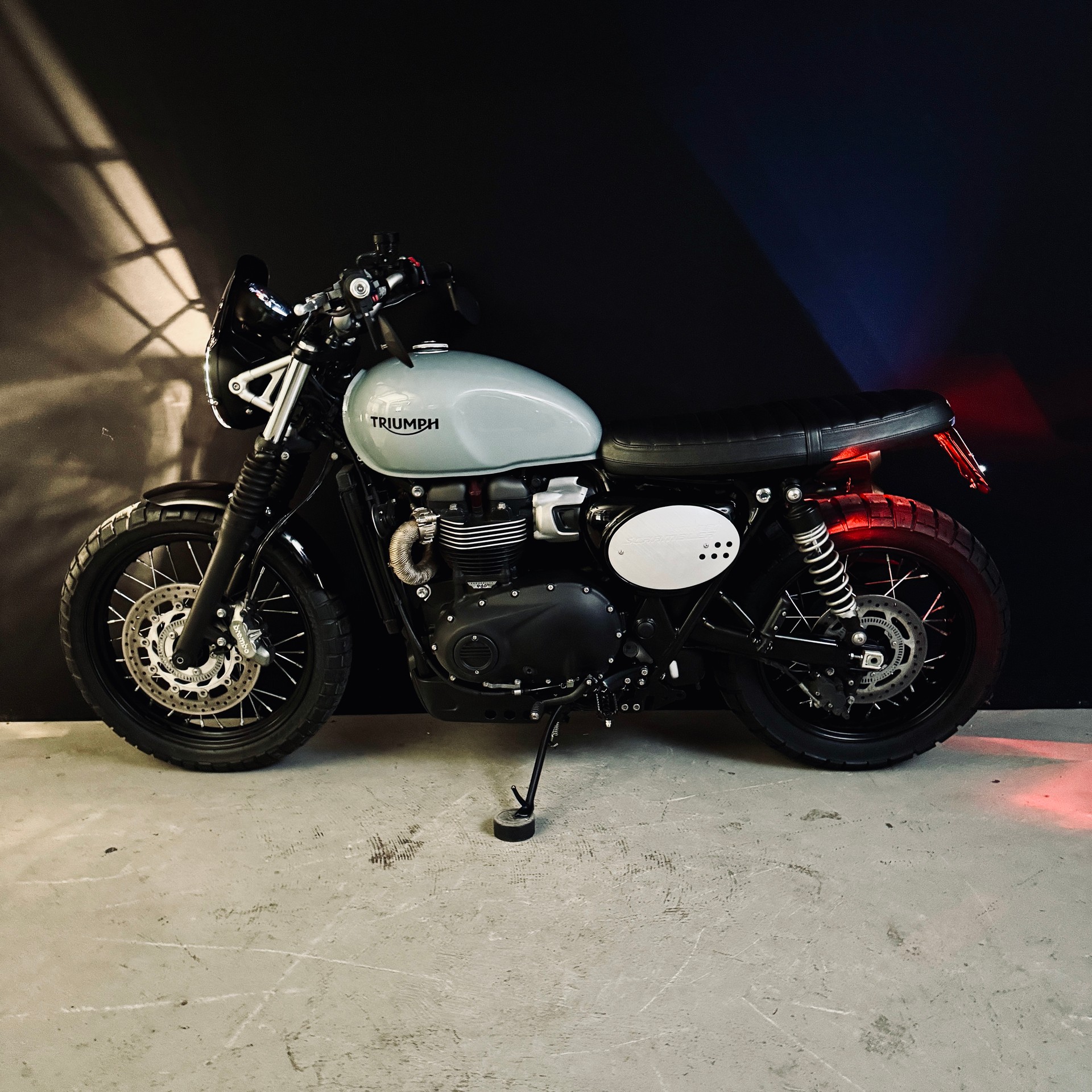 TRIUMPH Street Scrambler 900 Sandstorm-showroom-element-2
