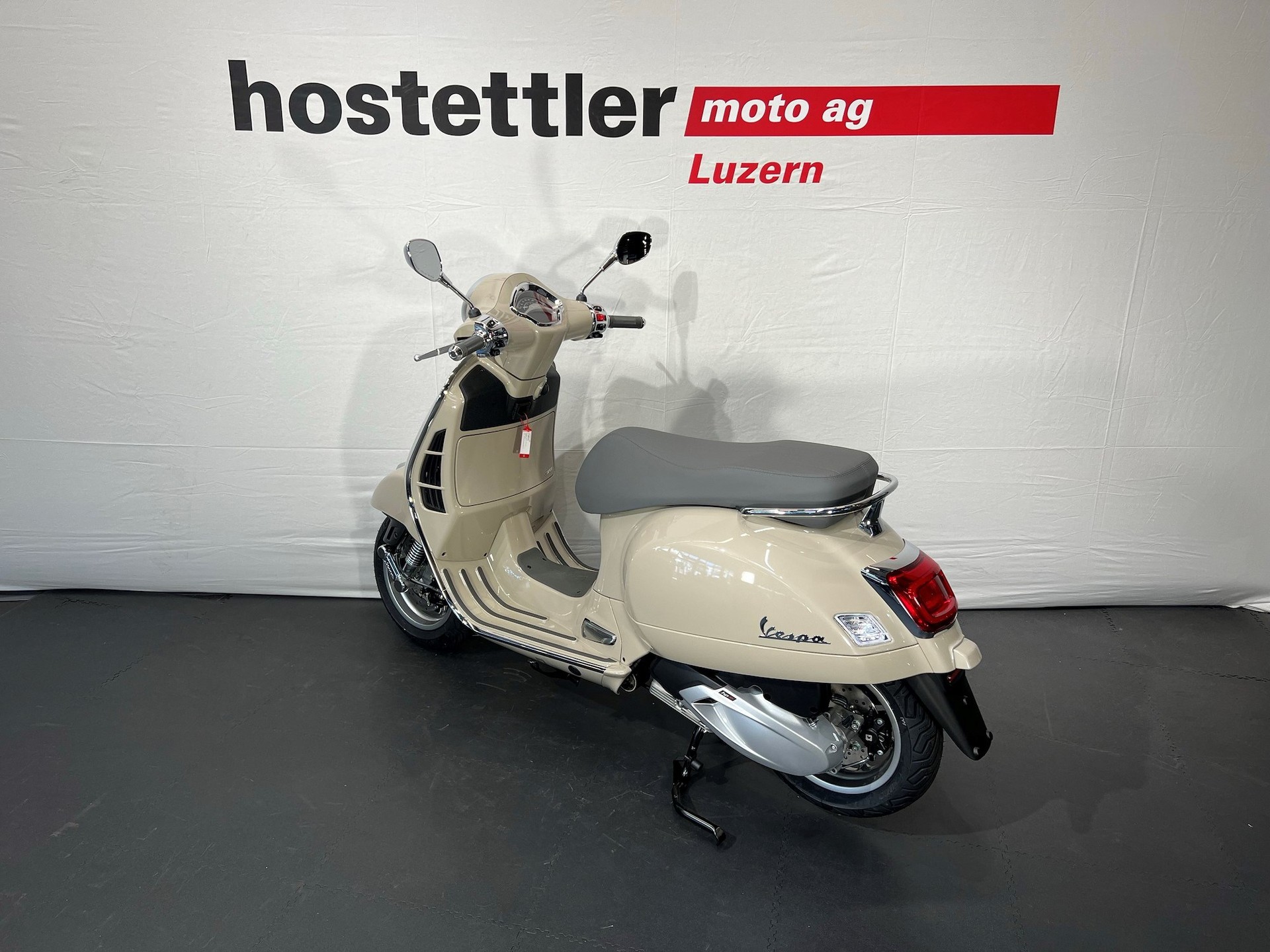 PIAGGIO Vespa GTS ABS/ASR-showroom-element-3