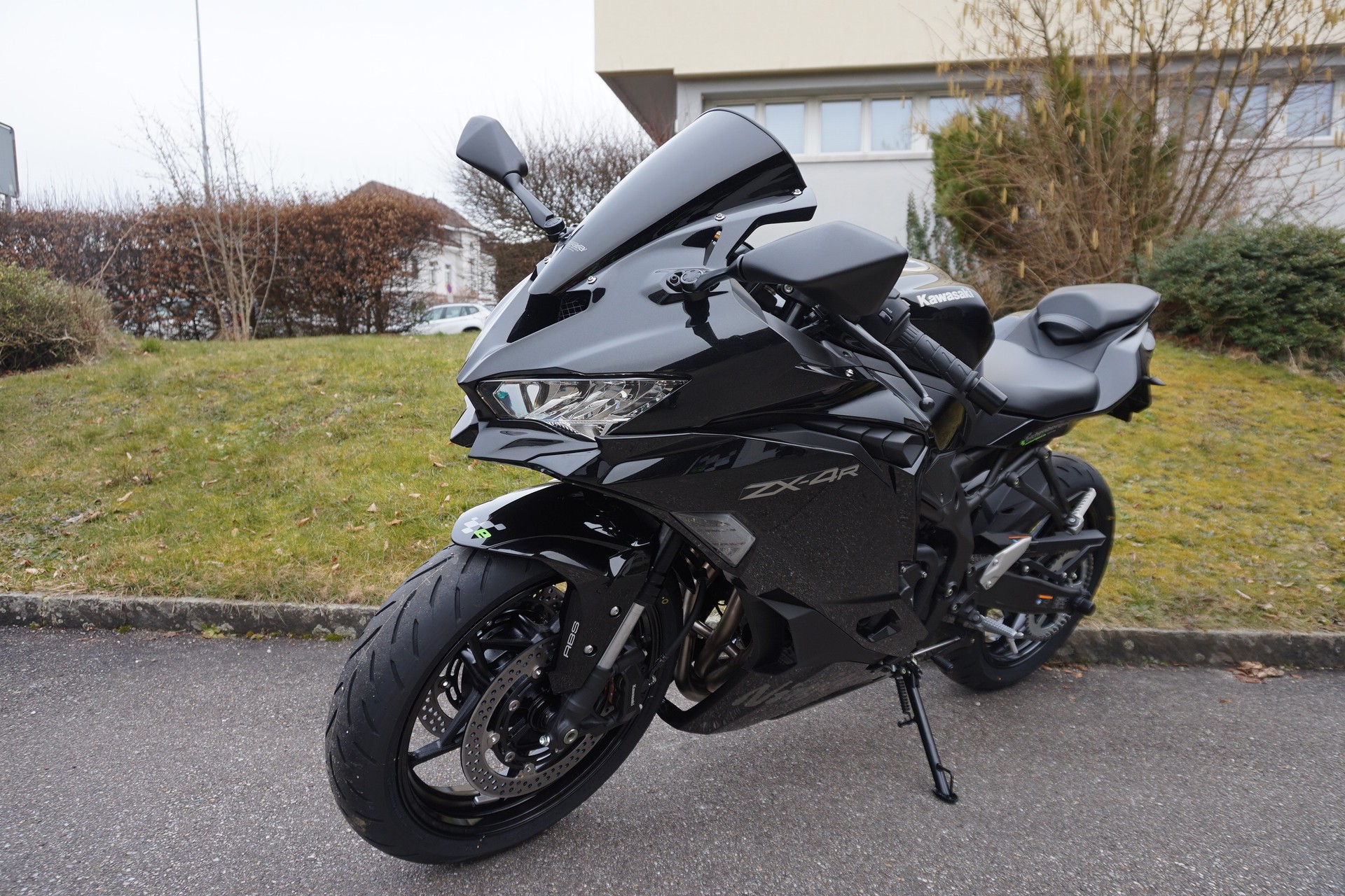 KAWASAKI Ninja ZX-4R ABS (57kW/35kW) mit Heckumbau-image-1