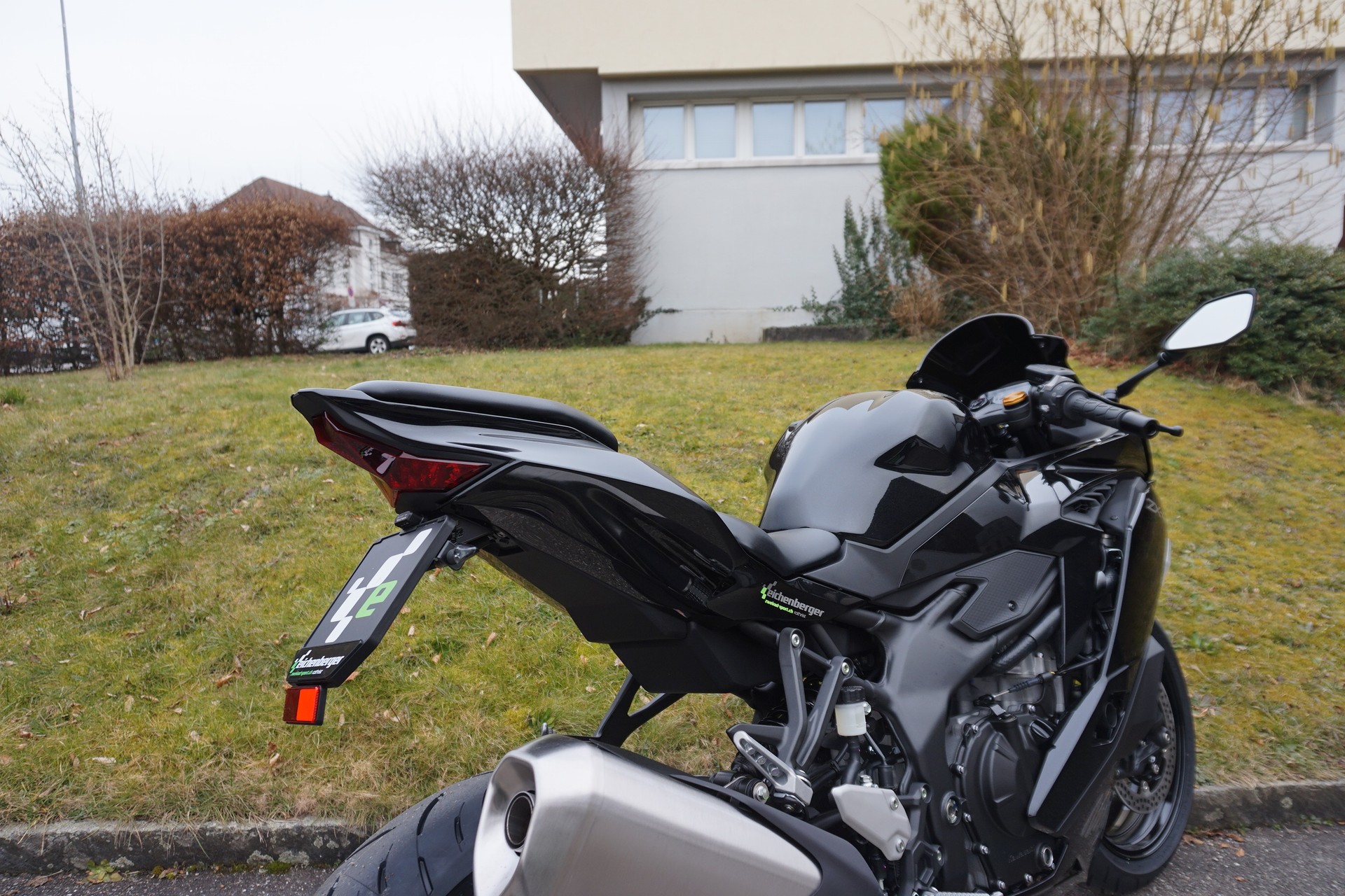 KAWASAKI Ninja ZX-4R ABS (57kW/35kW) mit Heckumbau-image-5