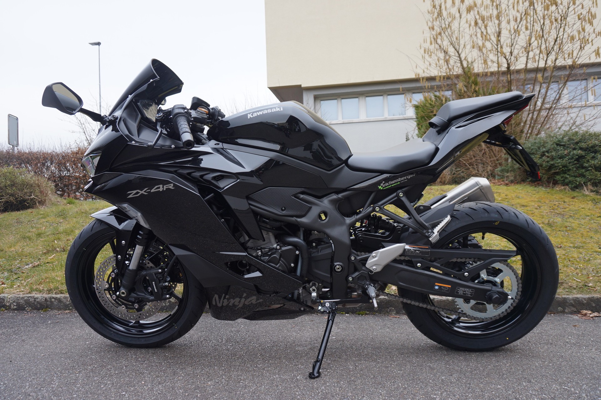 KAWASAKI Ninja ZX-4R ABS (57kW/35kW) mit Heckumbau-image-7
