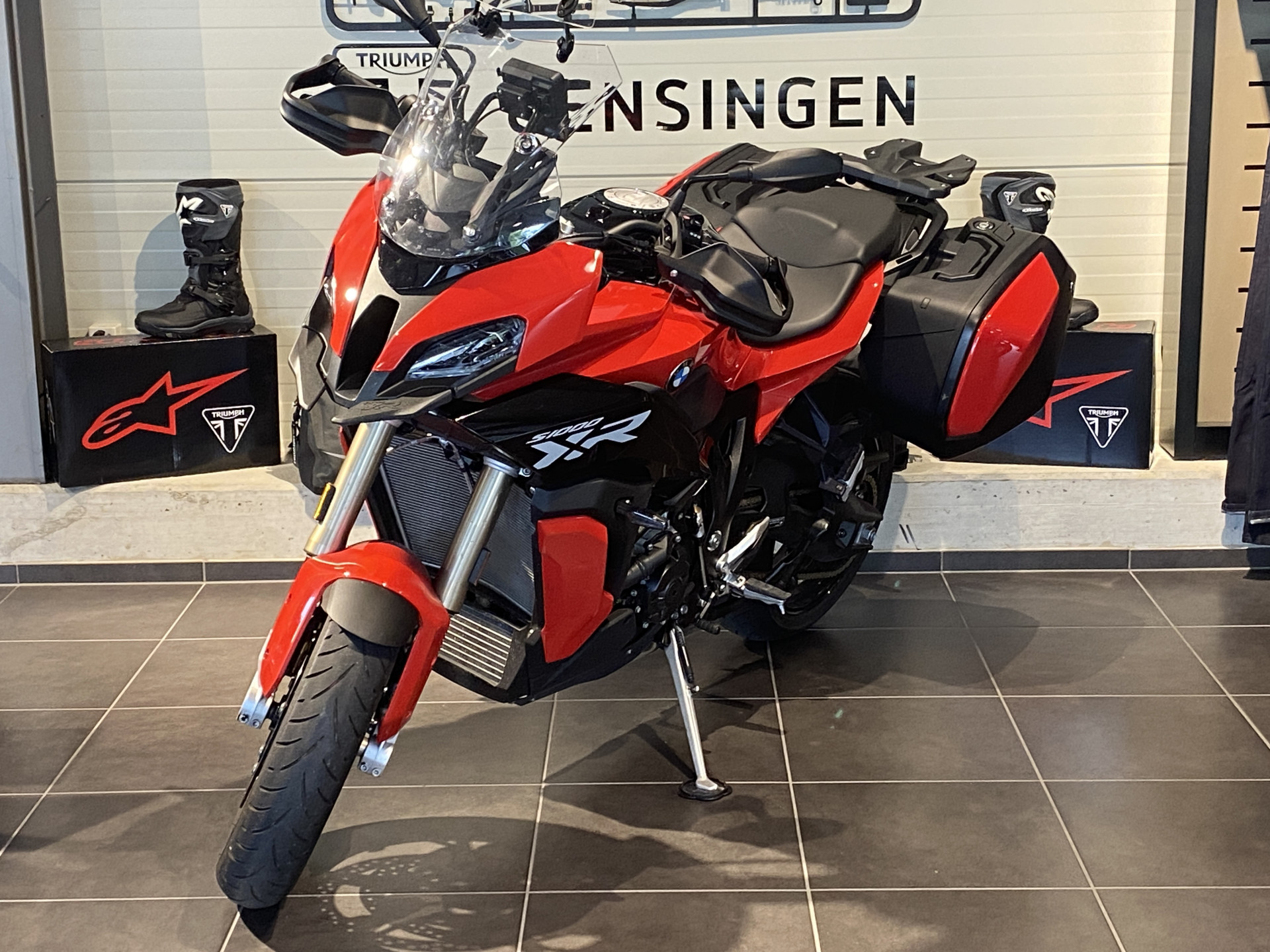 BMW S 1000 XR-showroom-element-1