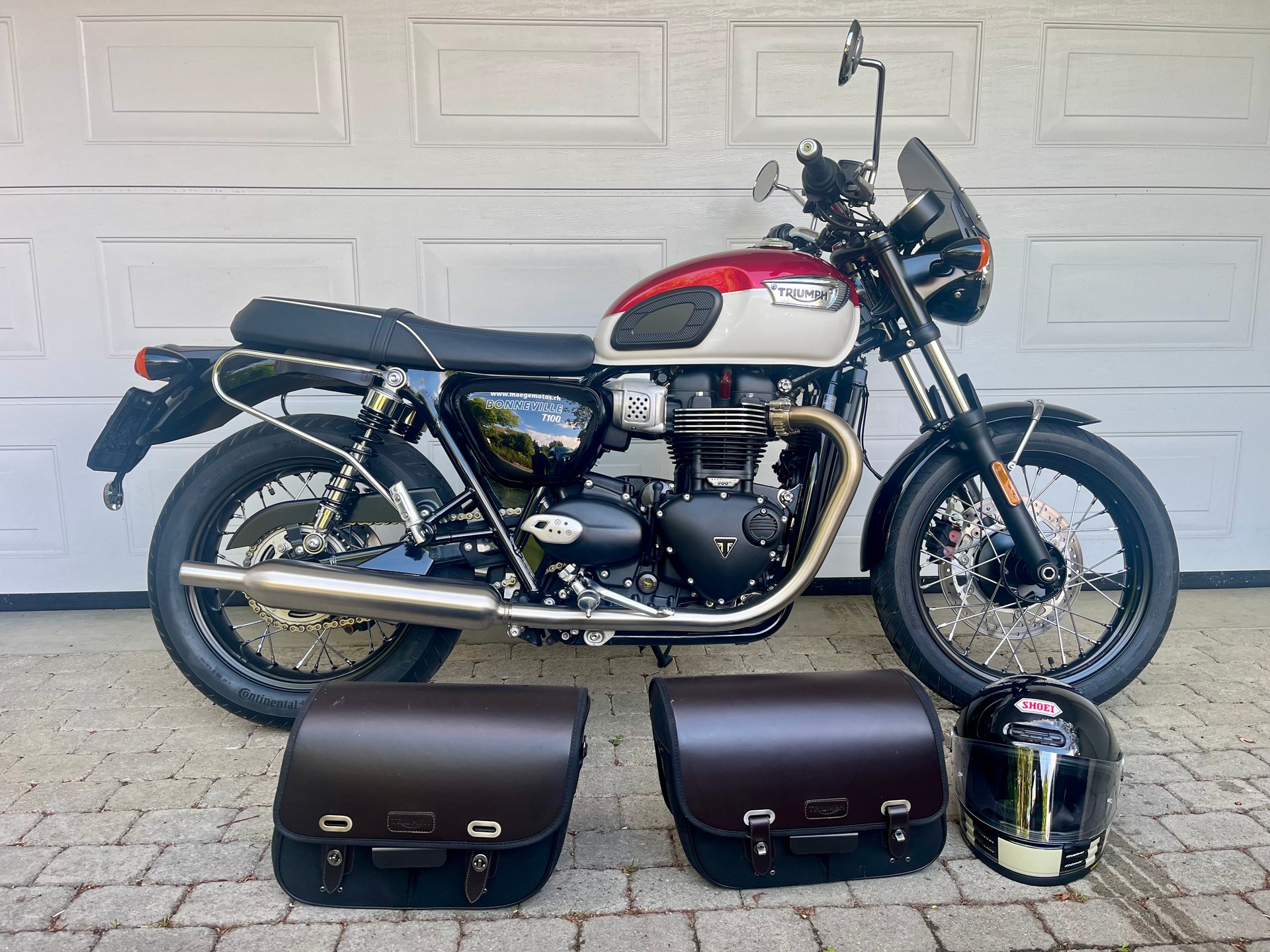 TRIUMPH Bonneville 900 T 100