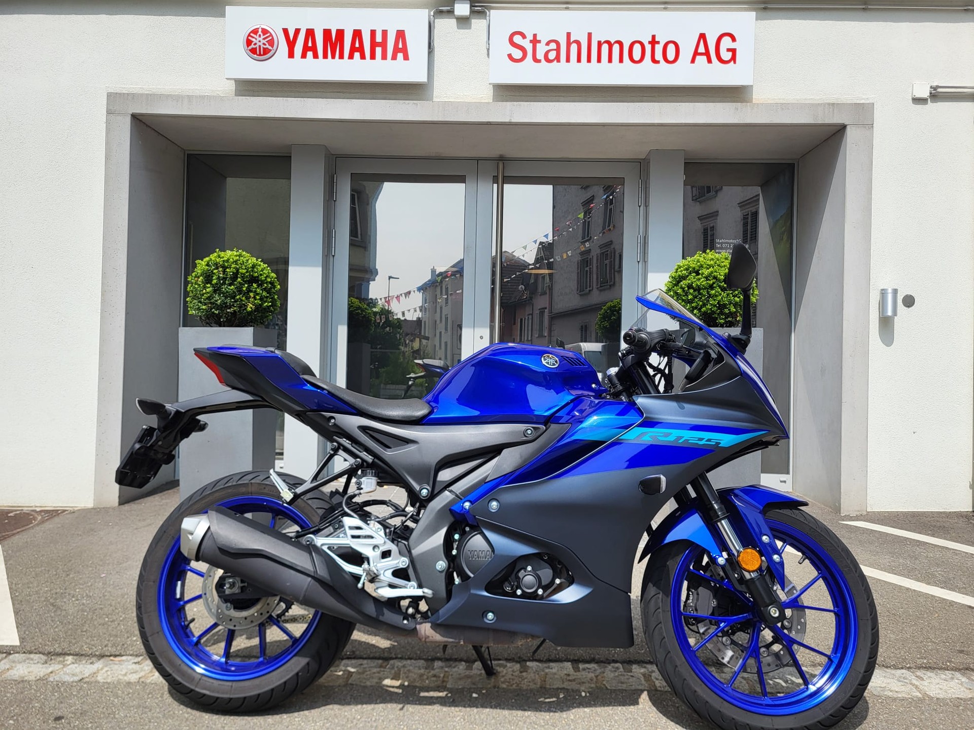 YAMAHA YZF-R 125 ABS