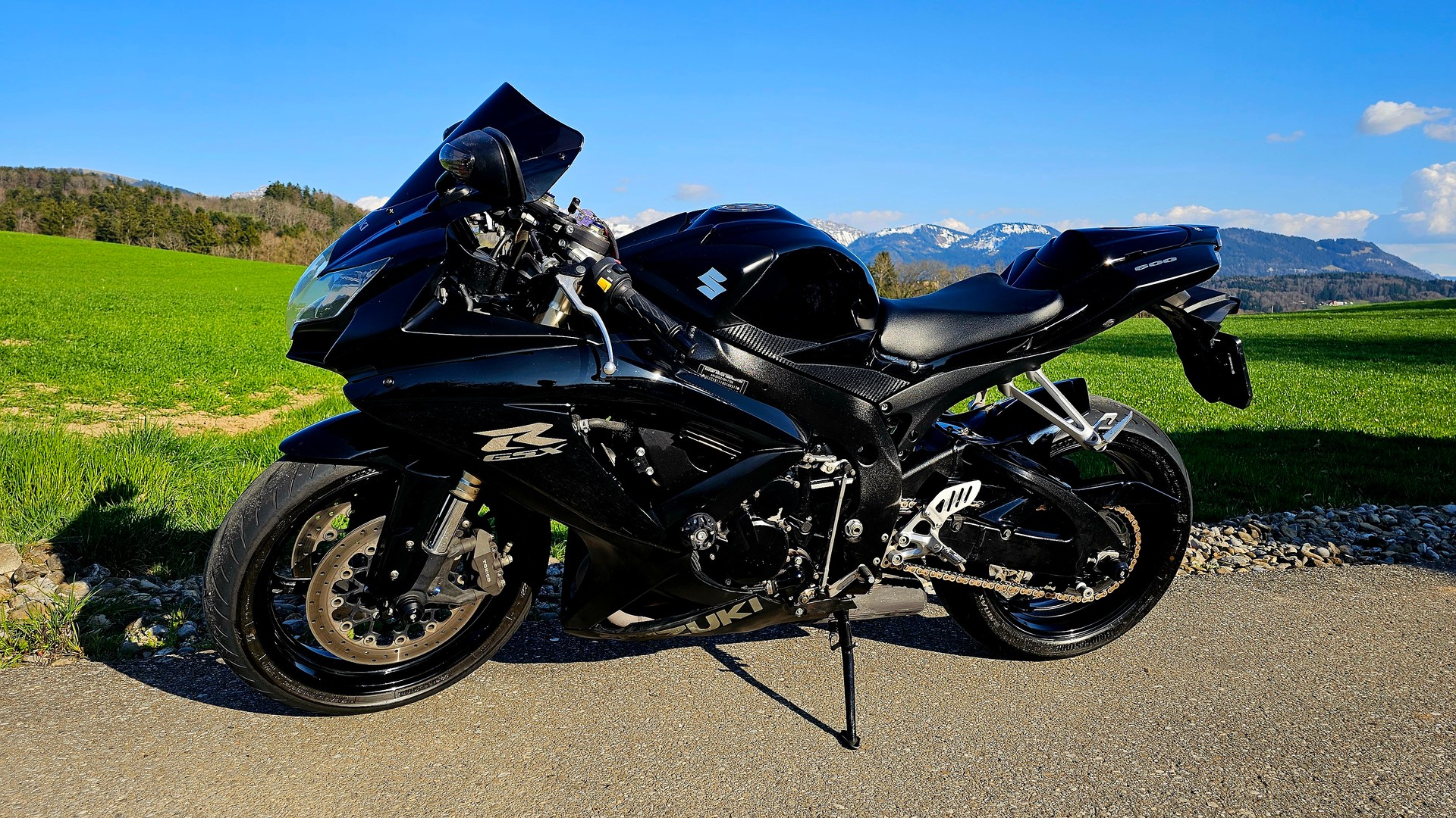 SUZUKI GSX-R 600 K8