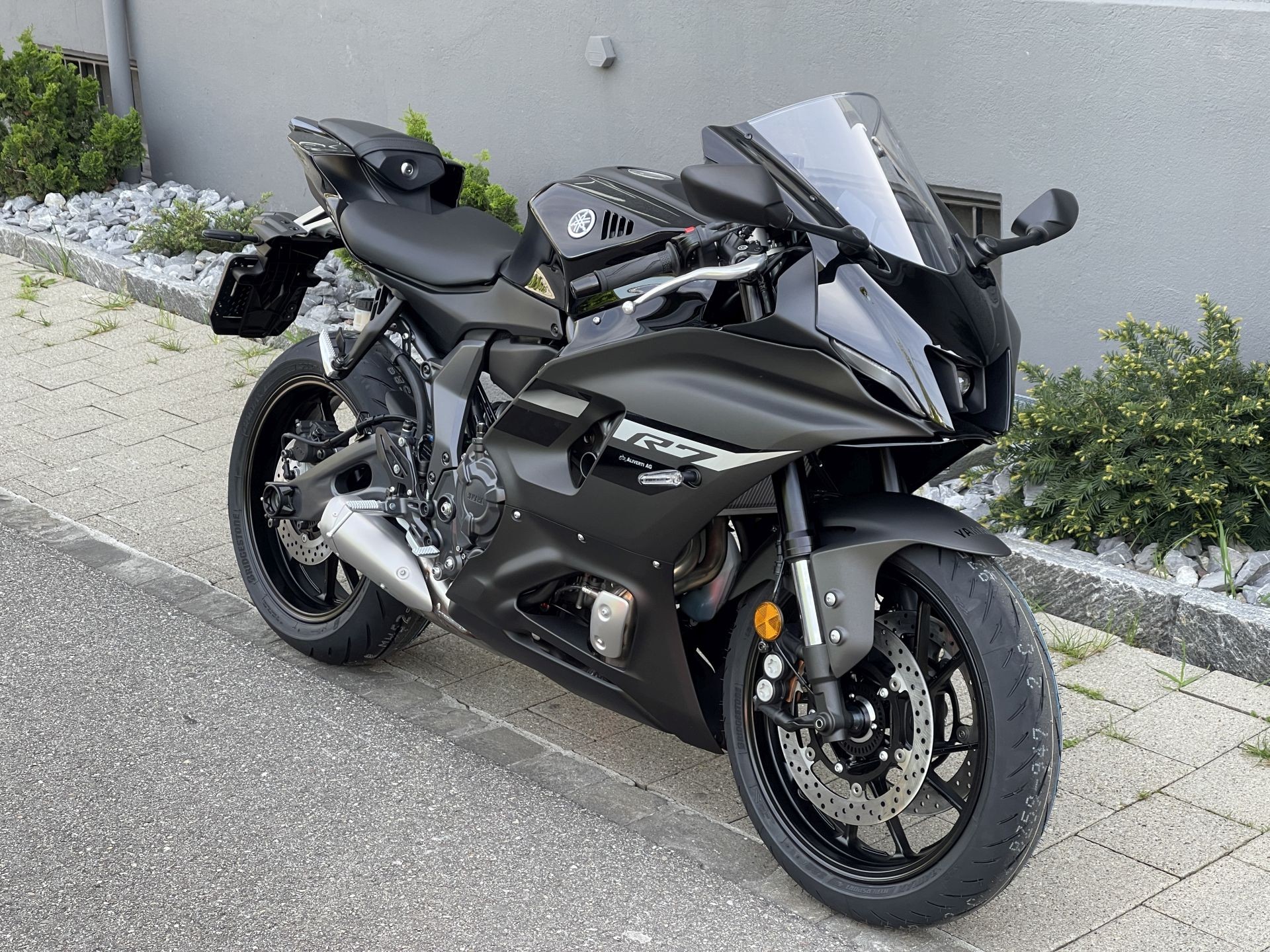 YAMAHA YZF-R7 (35kW Version)-showroom-element-1