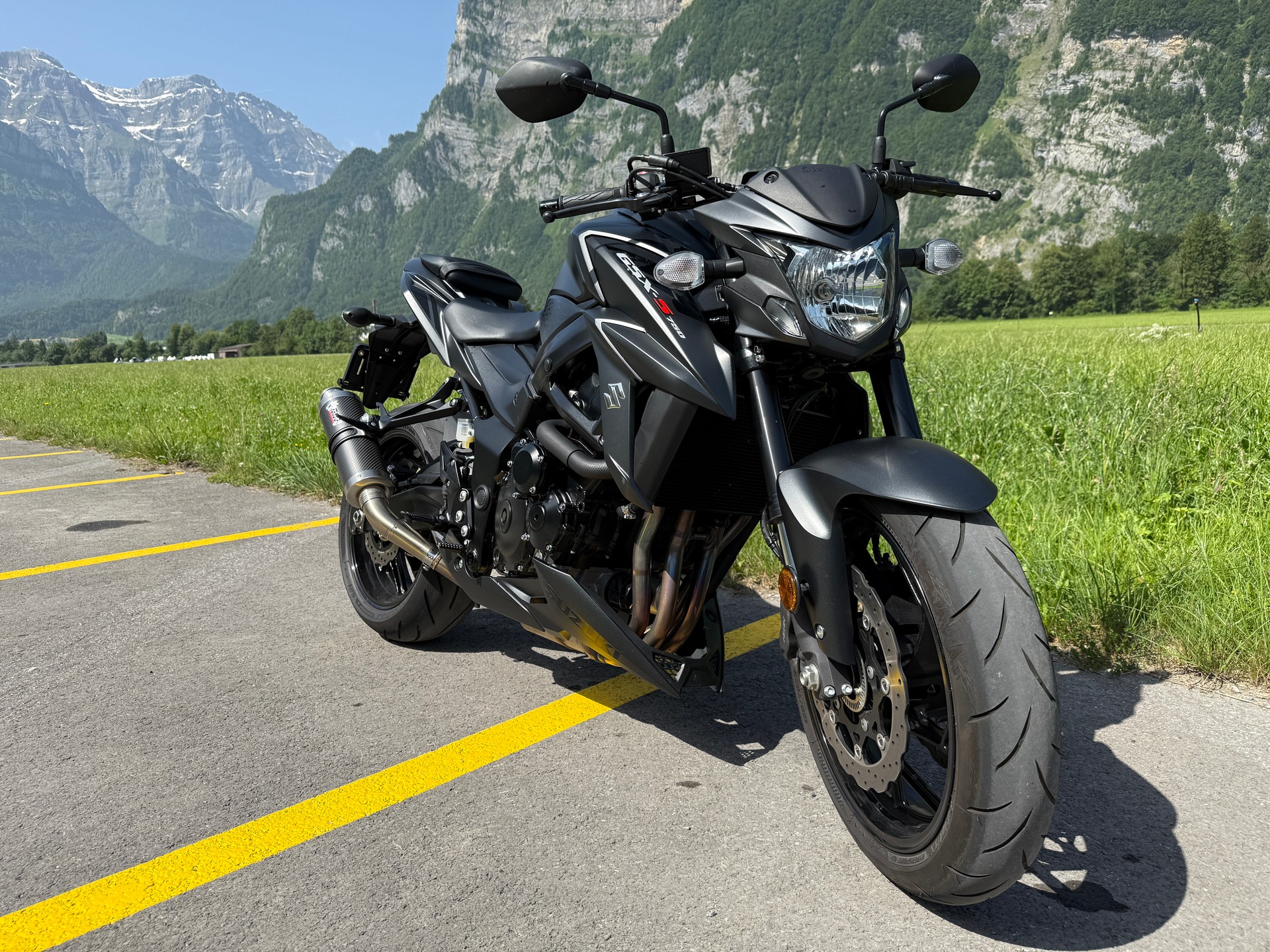 SUZUKI GSX-S 750