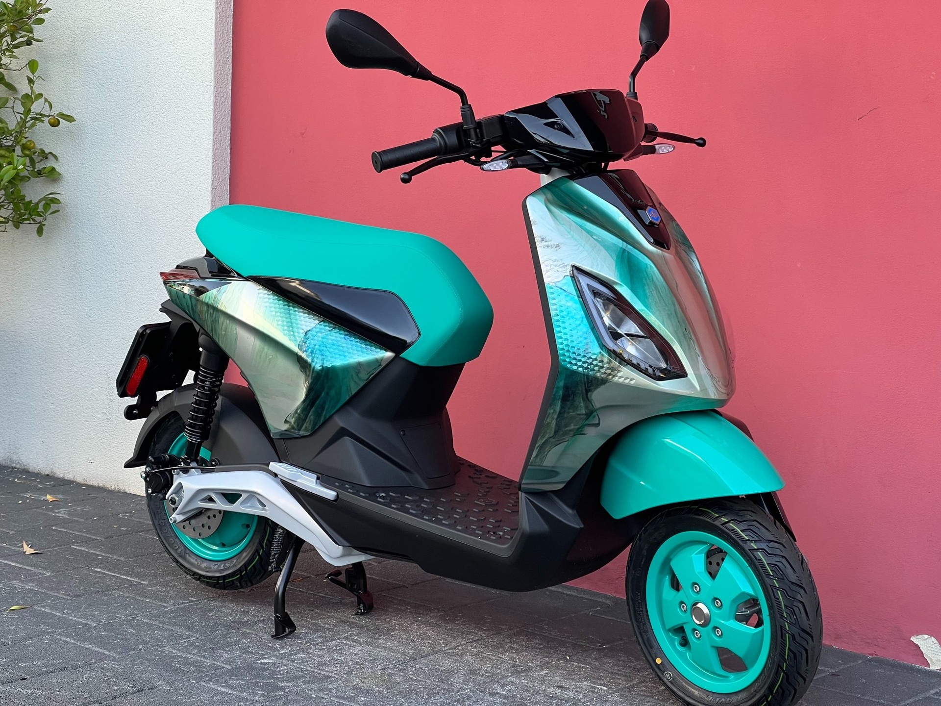 PIAGGIO Piaggio 1 Active Feng Chen Wang  60km/h Full Electric-showroom-element-1
