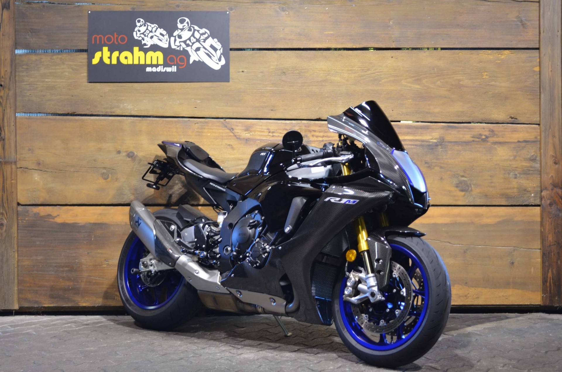 YAMAHA YZF-R1M ABS