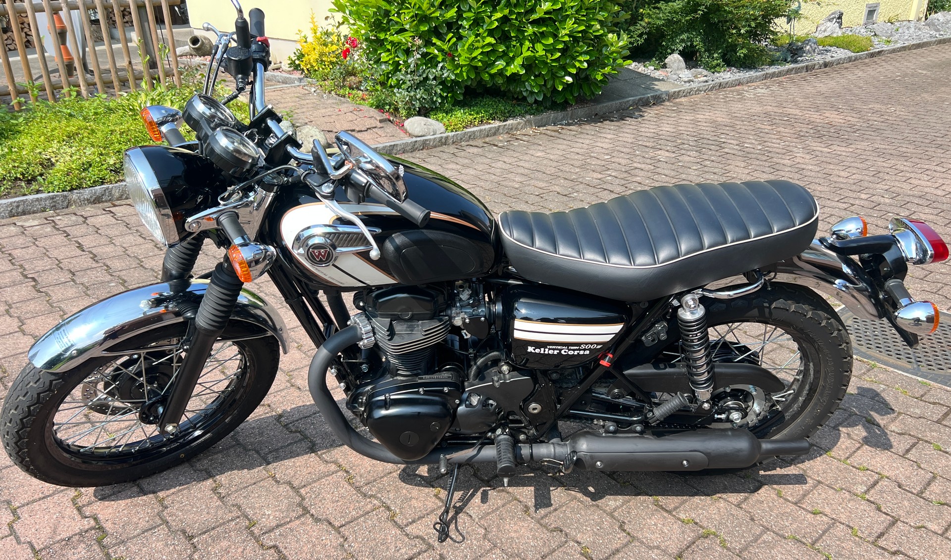 KAWASAKI W 800 Special Edition-image-2