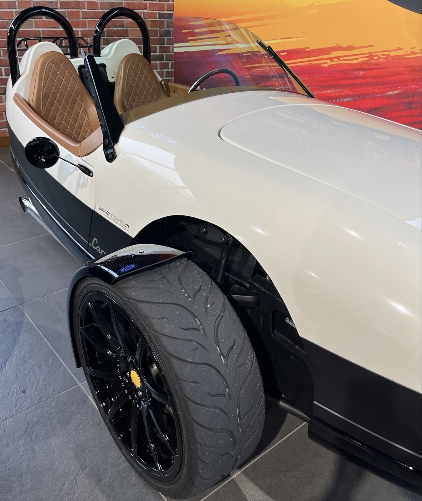 VANDERHALL Carmel GT-showroom-element-2