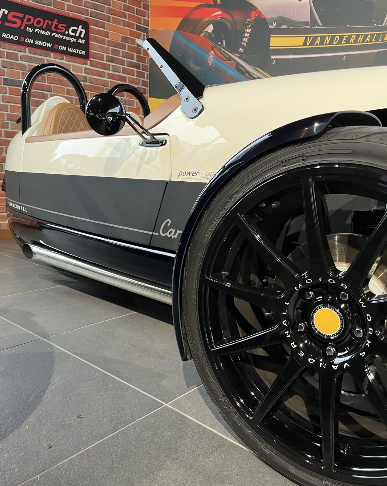 VANDERHALL Carmel GT-showroom-element-3