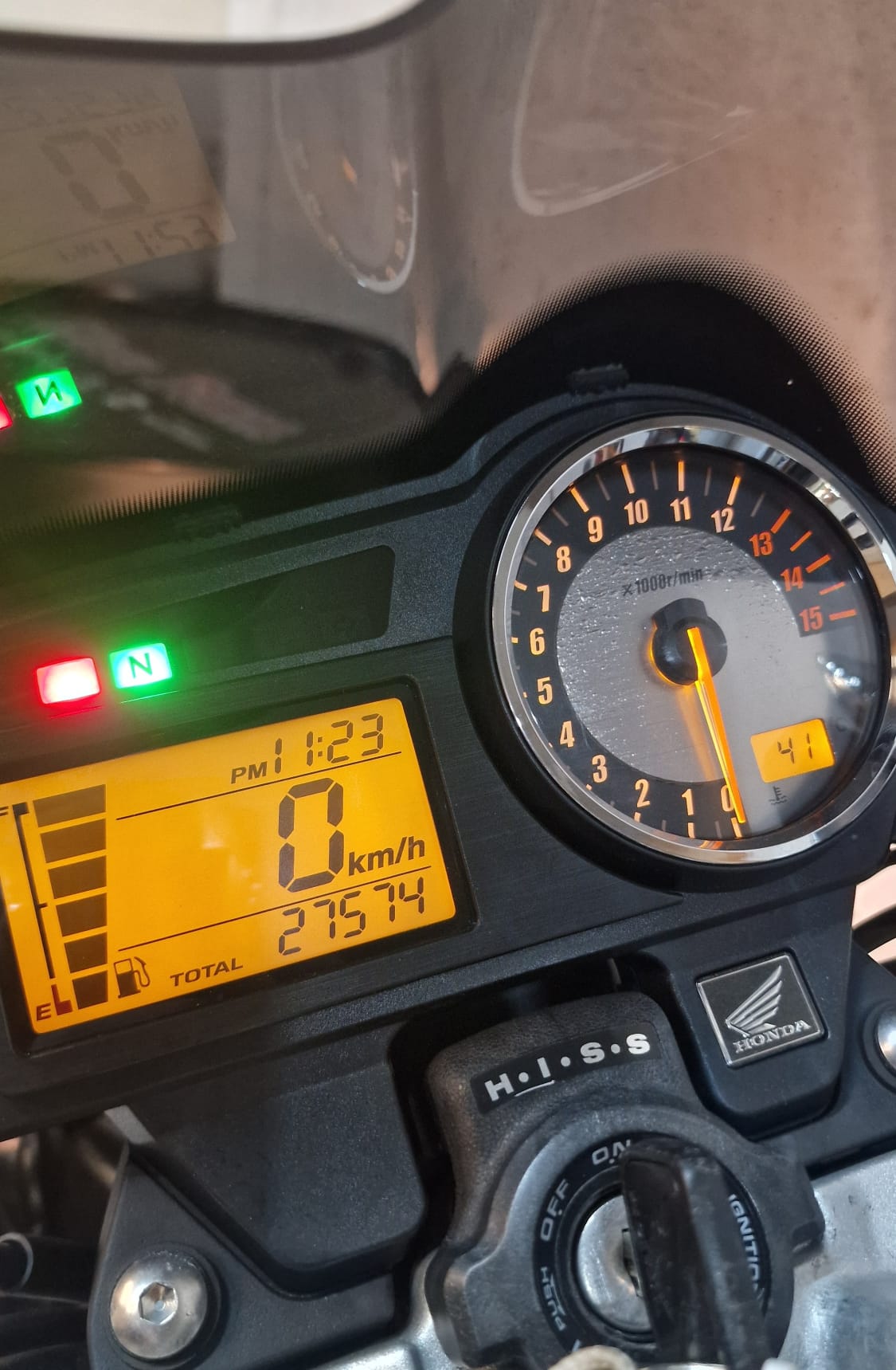 HONDA CB 600 F Hornet-showroom-element-1