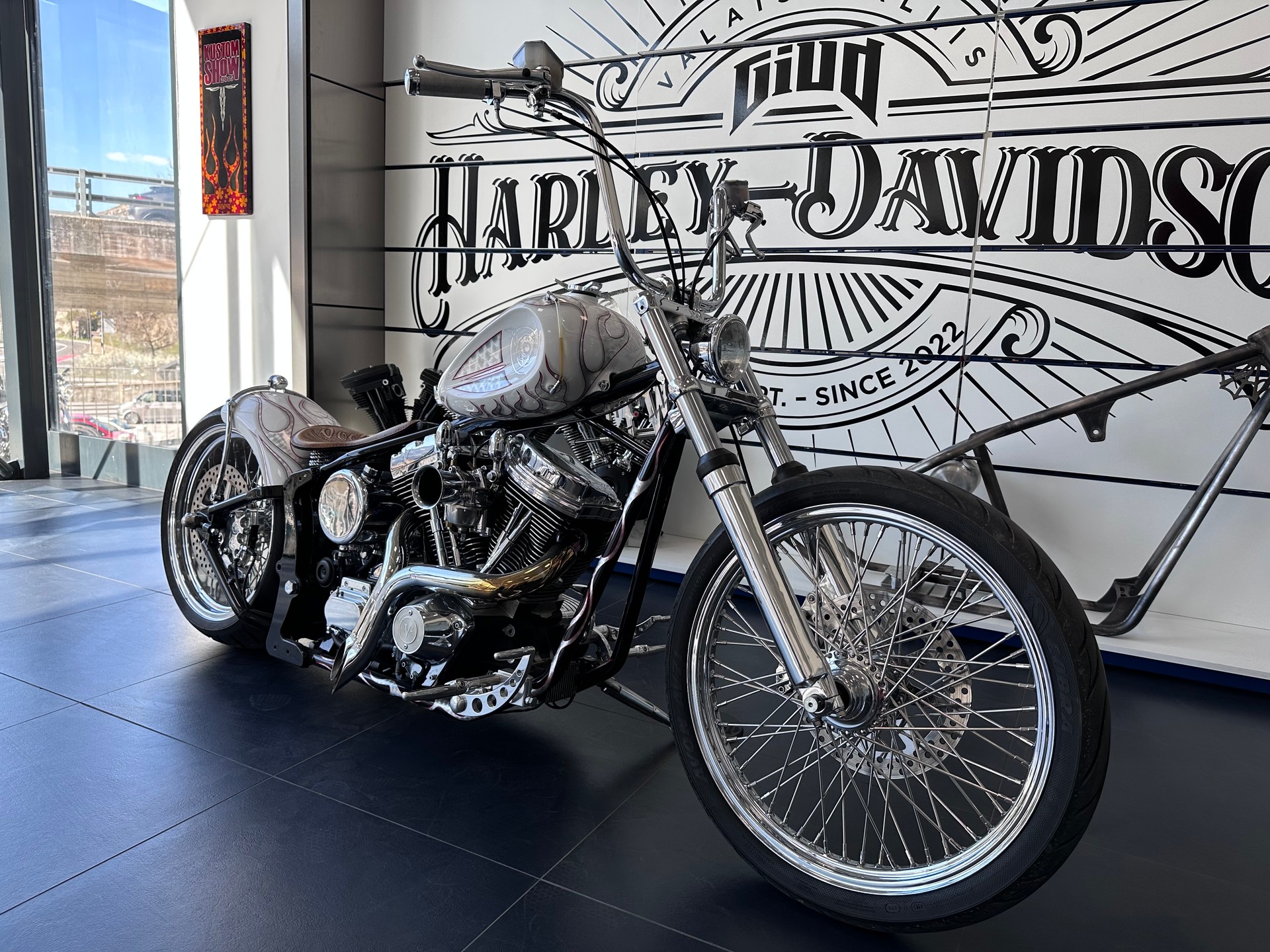 HPU R100-showroom-element-2