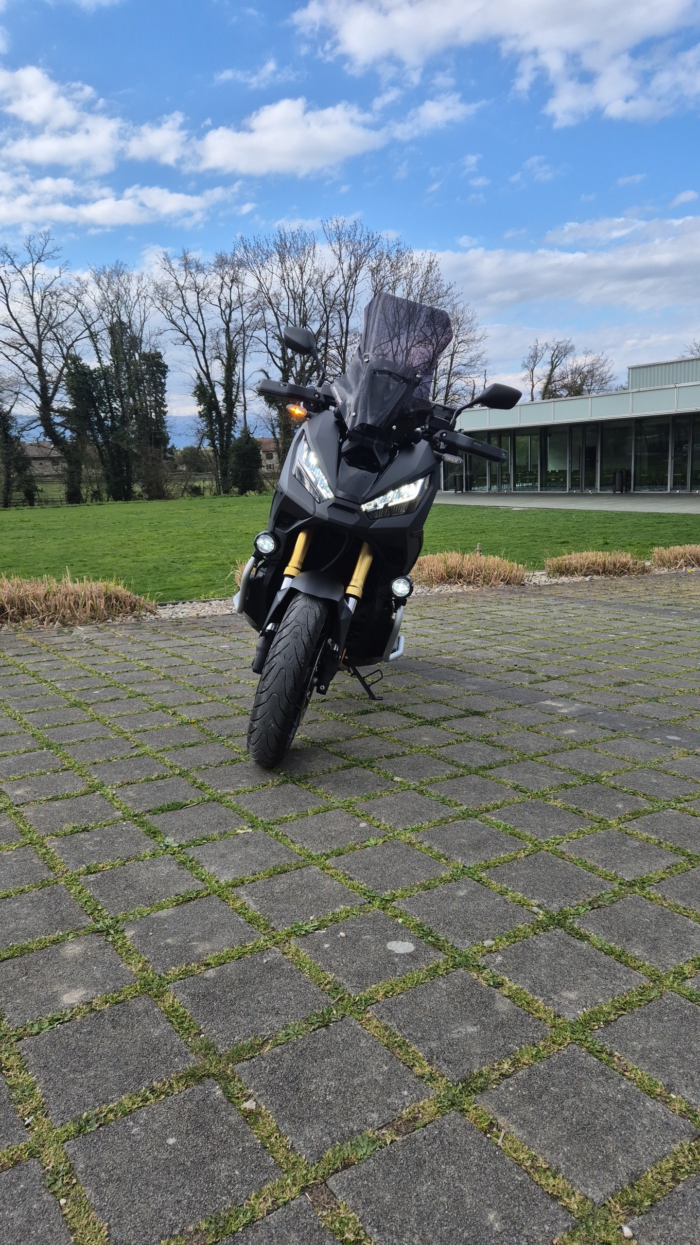 HONDA X-ADV 750